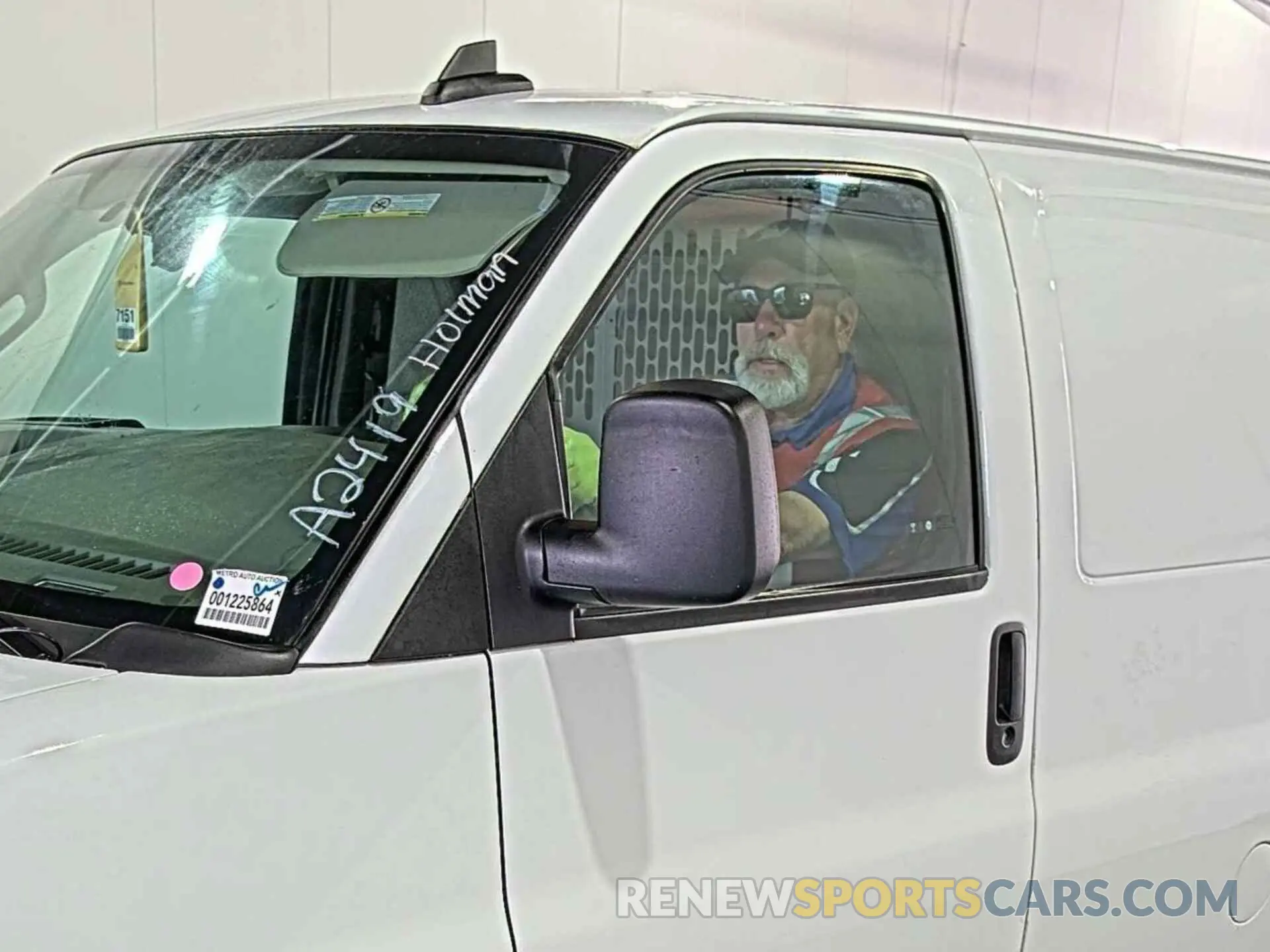 12 Photograph of a damaged car 1GCWGAFP6N1271209 CHEVROLET EXPRESS G2500 2022