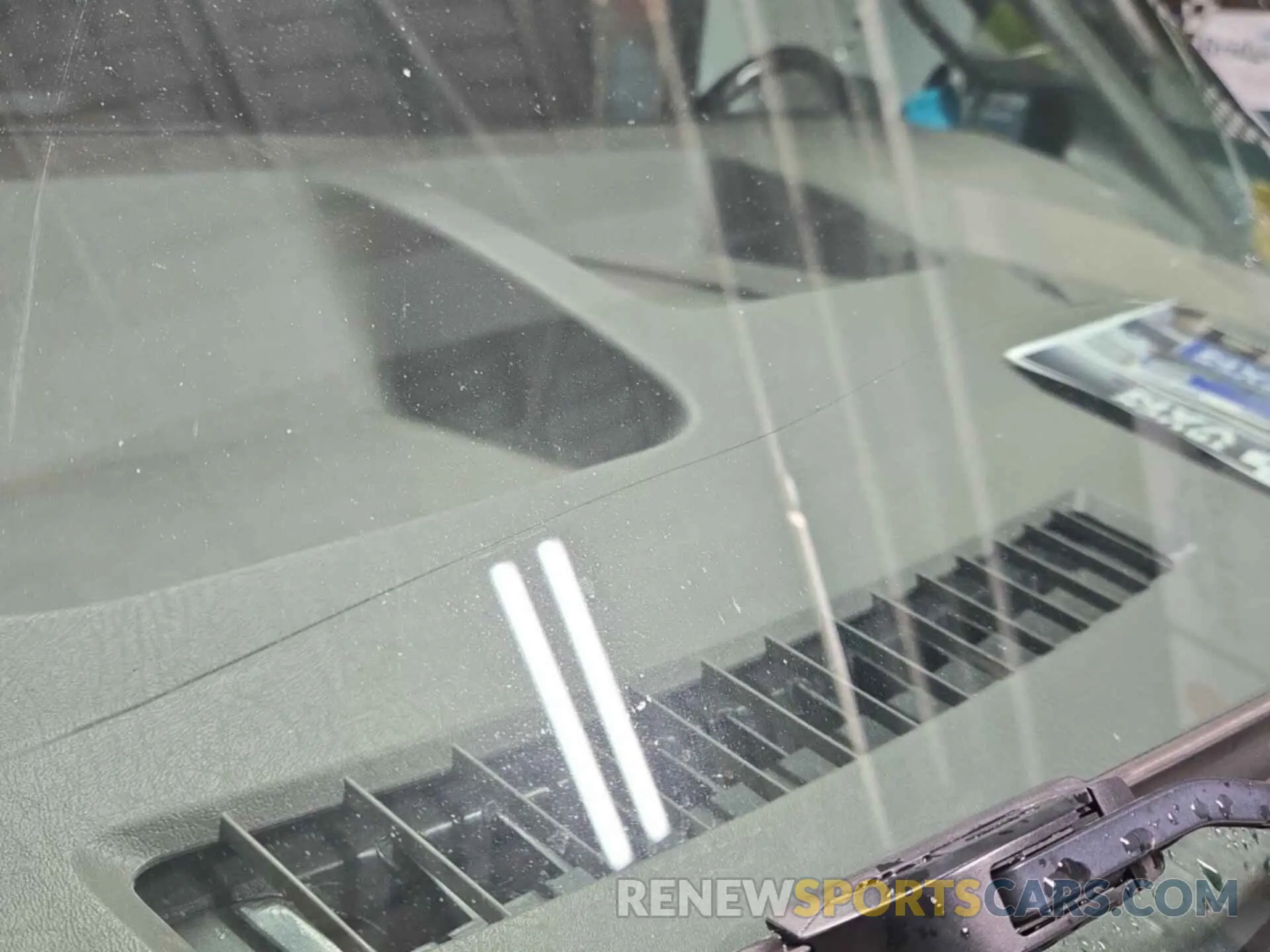 11 Photograph of a damaged car 1GCZGGFP8K1324939 CHEVROLET EXPRESS G3500 2019