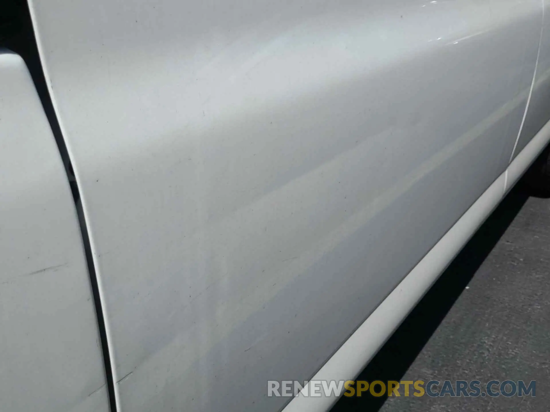 9 Photograph of a damaged car 1GCZGGFP7L1276769 CHEVROLET EXPRESS G3500 2020