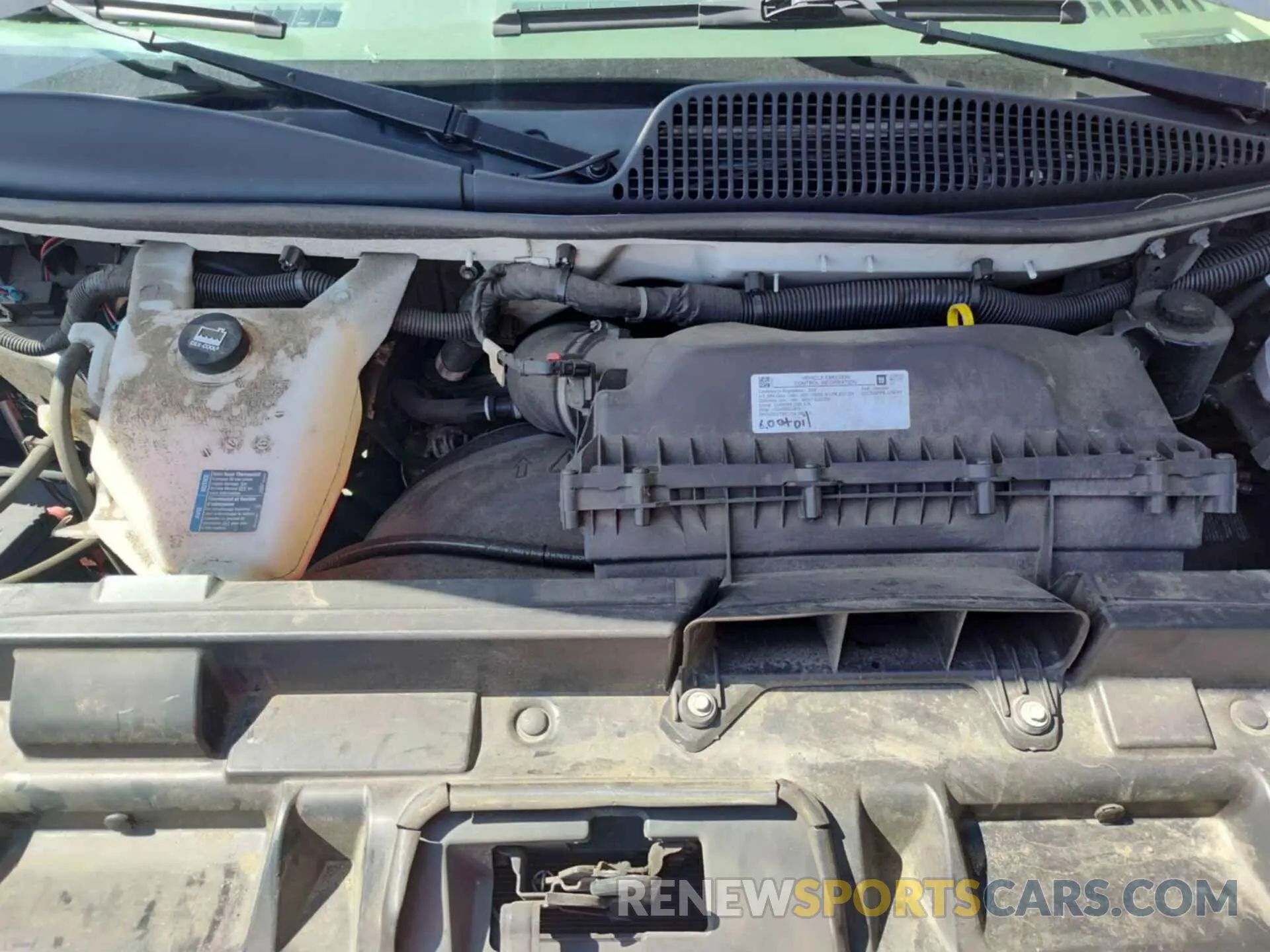 13 Photograph of a damaged car 1GCZGGFP8L1248799 CHEVROLET EXPRESS G3500 2020