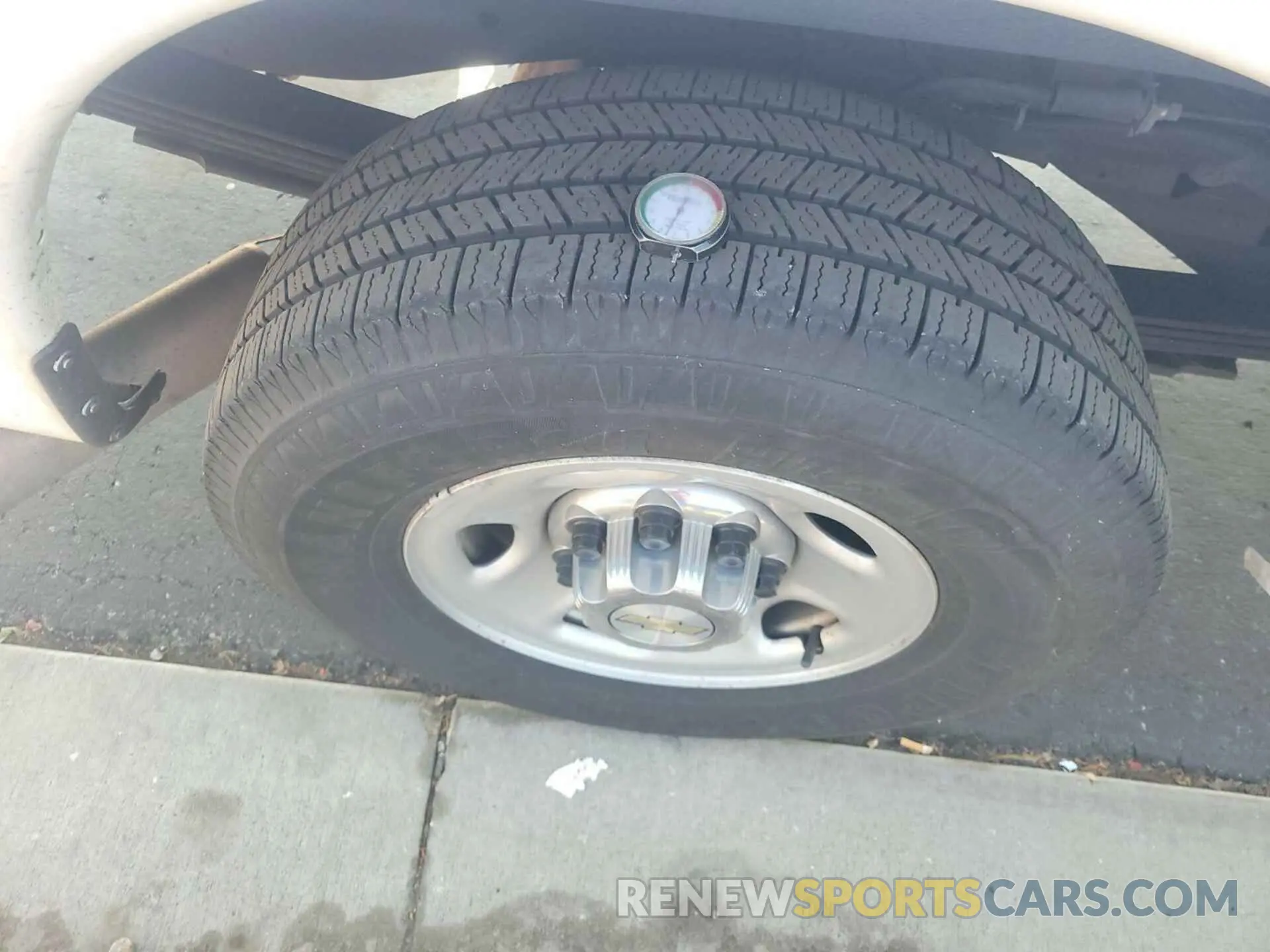 20 Photograph of a damaged car 1GCZGHF16M1312681 CHEVROLET EXPRESS G3500 2021