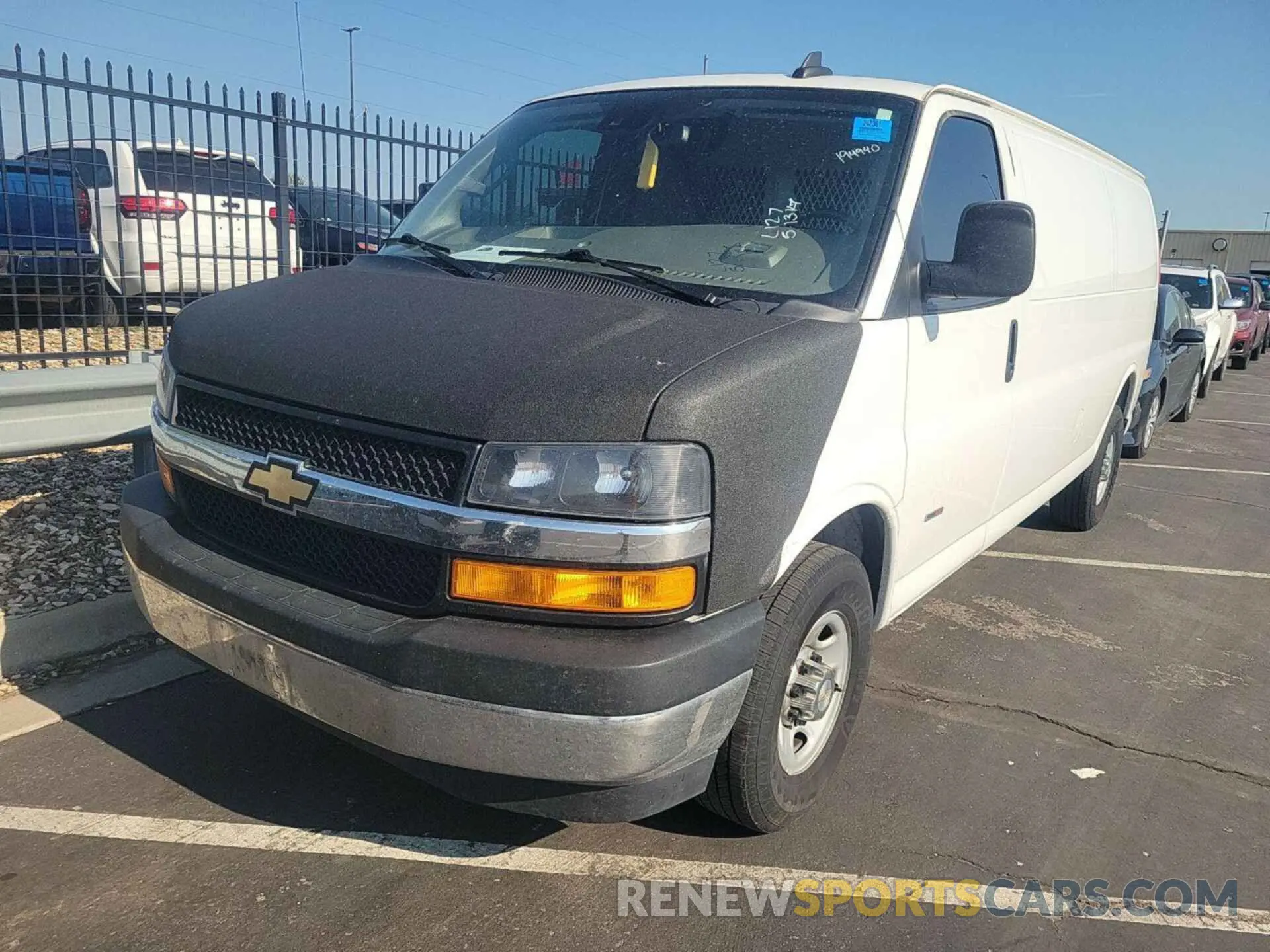 25 Photograph of a damaged car 1GCZGHF16M1312681 CHEVROLET EXPRESS G3500 2021