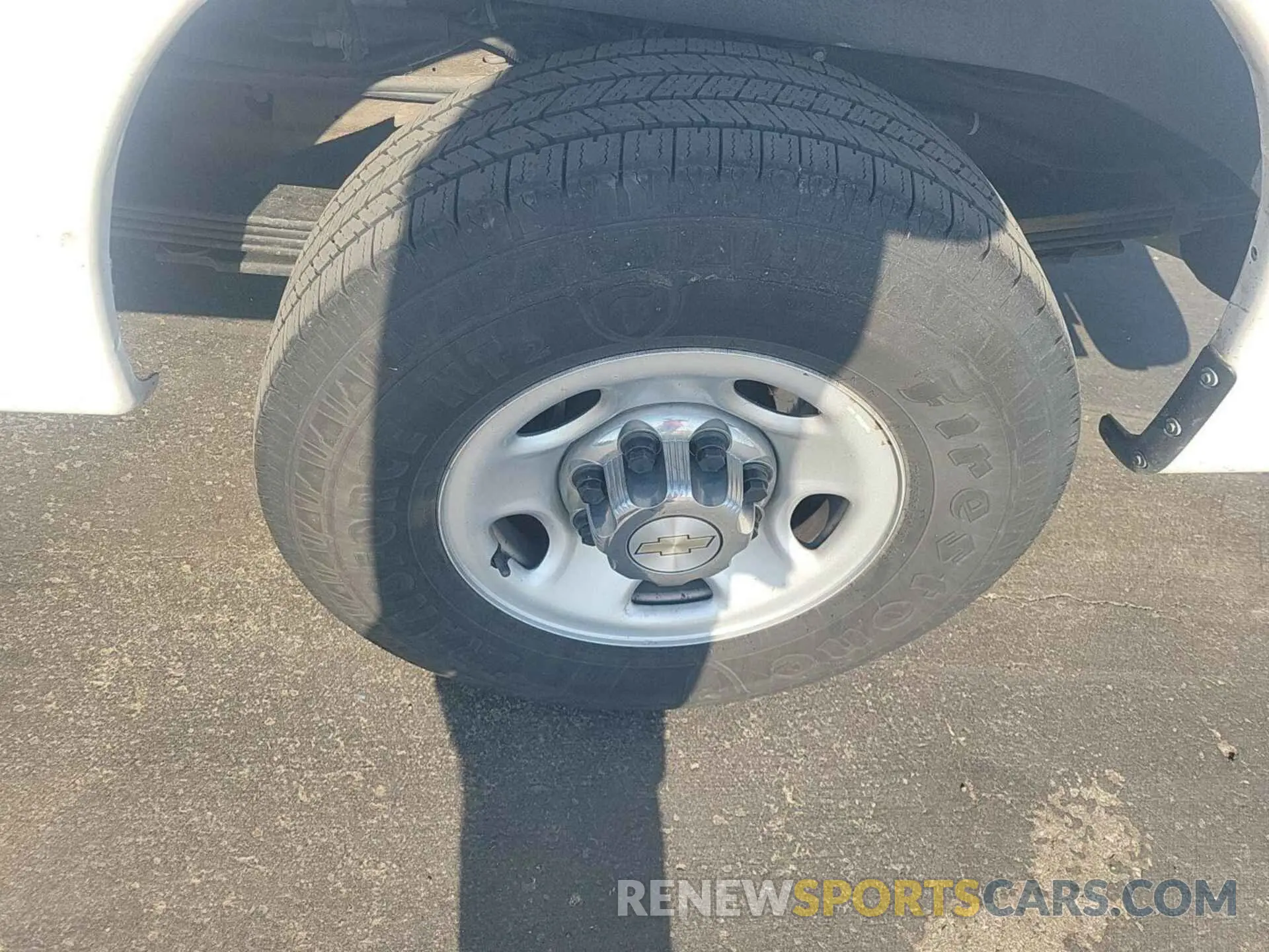 3 Photograph of a damaged car 1GCZGHF16M1312681 CHEVROLET EXPRESS G3500 2021
