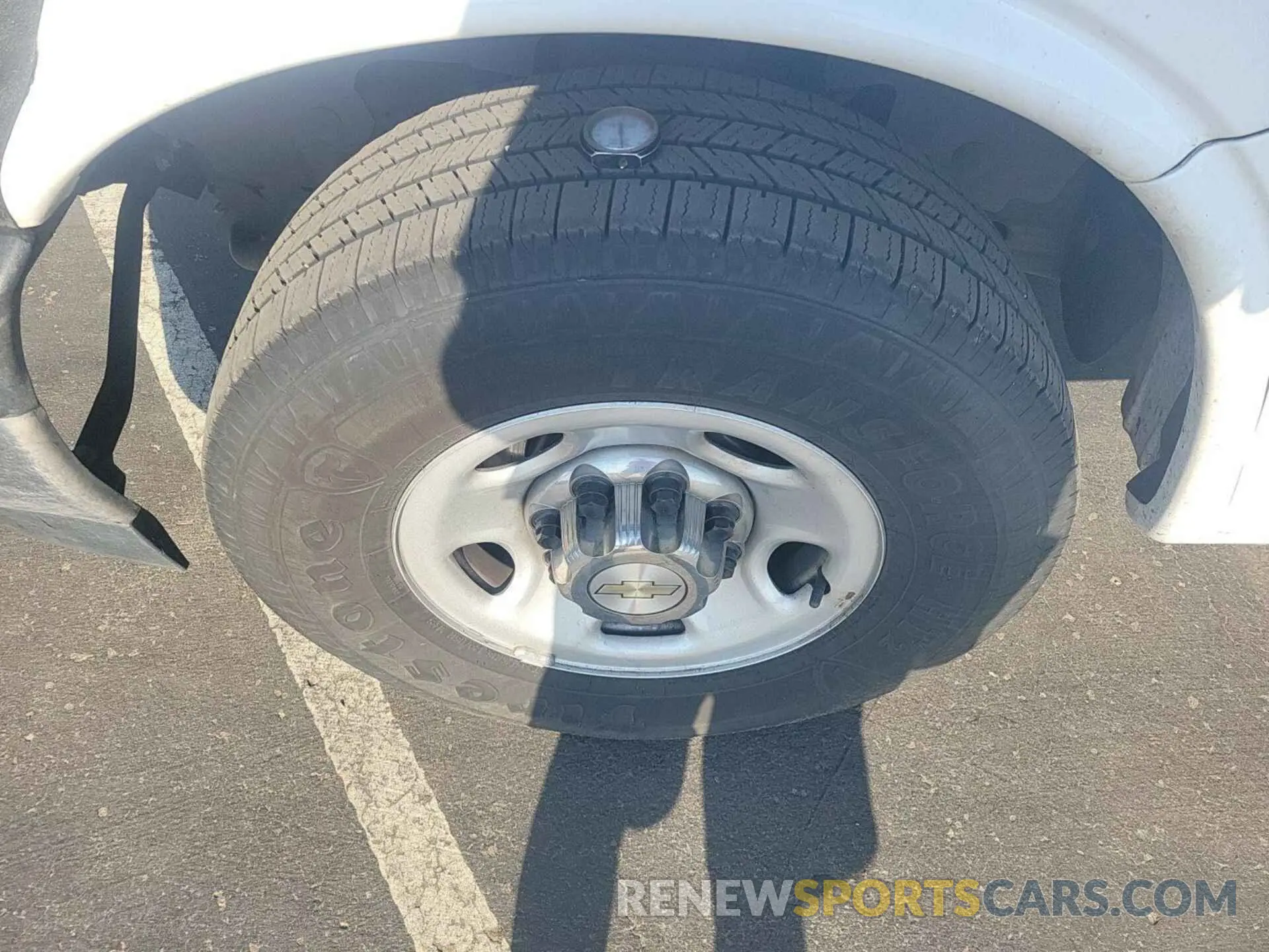 7 Photograph of a damaged car 1GCZGHF16M1312681 CHEVROLET EXPRESS G3500 2021