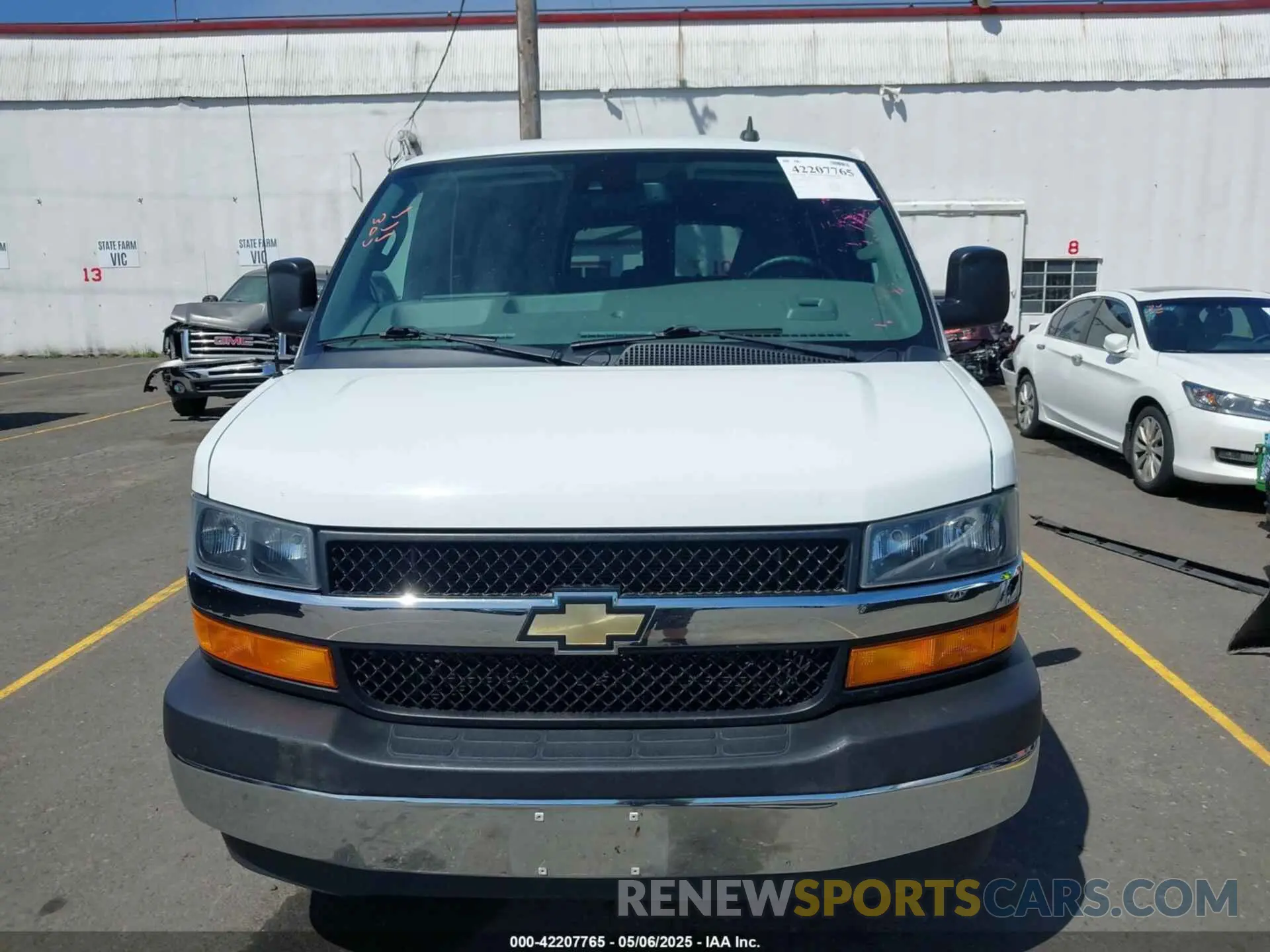 12 Photograph of a damaged car 1GAWGFFGXL1155840 CHEVROLET EXPRESS PASSENGER 2020