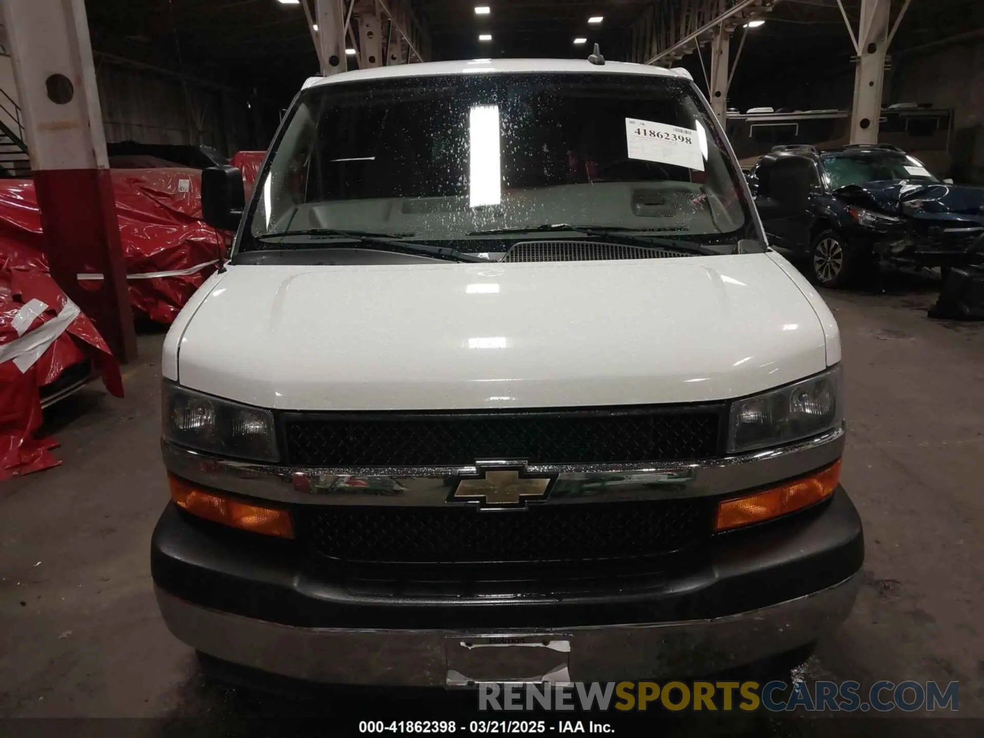6 Photograph of a damaged car 1GAZGPFG7L1182805 CHEVROLET EXPRESS PASSENGER 2020