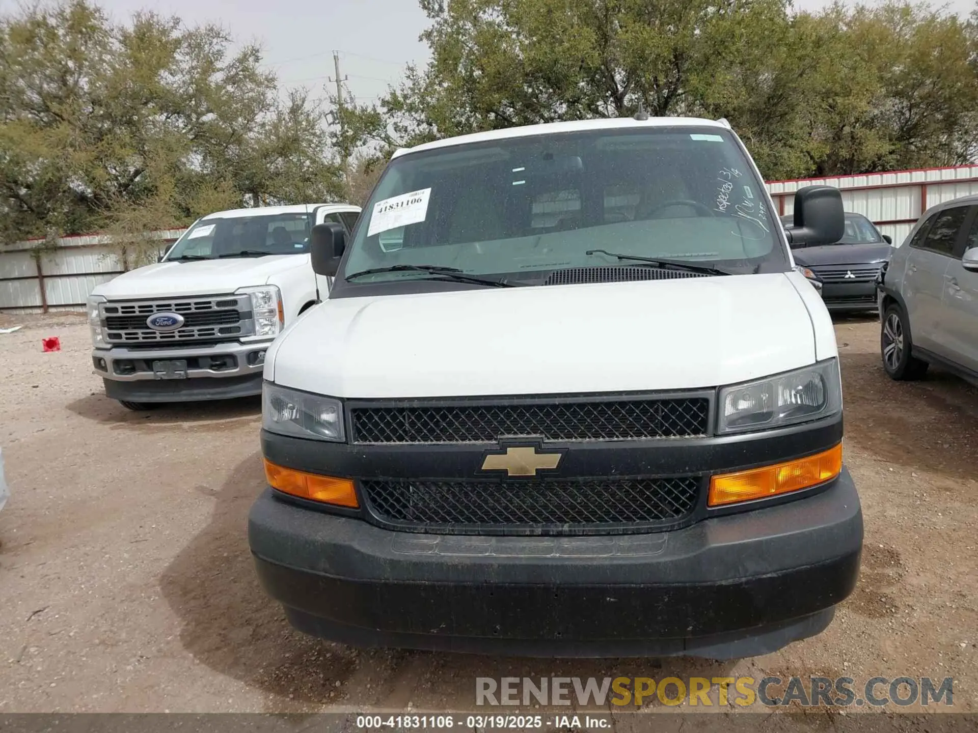 13 Photograph of a damaged car 1GAZGNFPXN1284736 CHEVROLET EXPRESS PASSENGER 2022