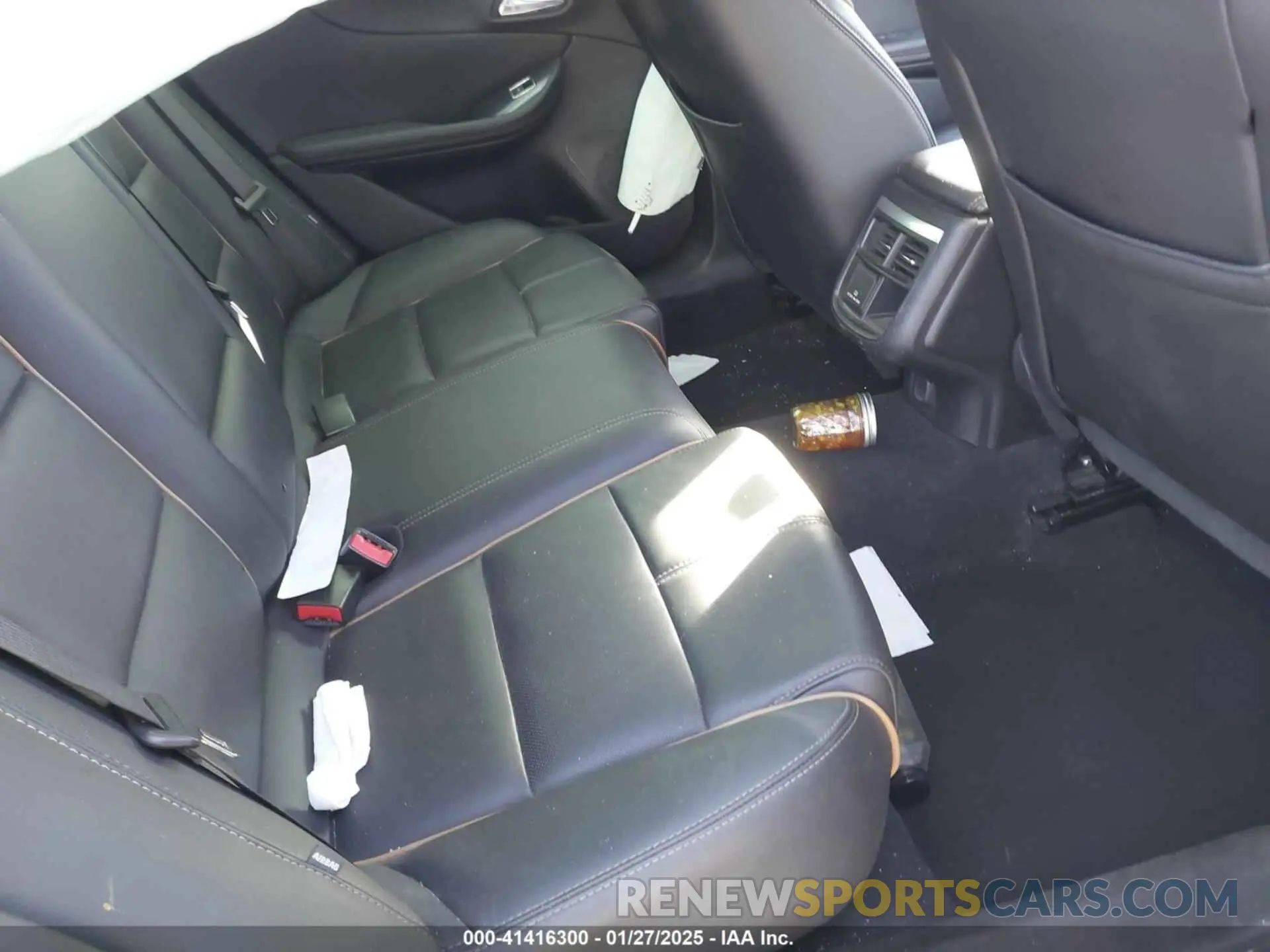 8 Photograph of a damaged car 1G1105S32KU106396 CHEVROLET IMPALA 2019