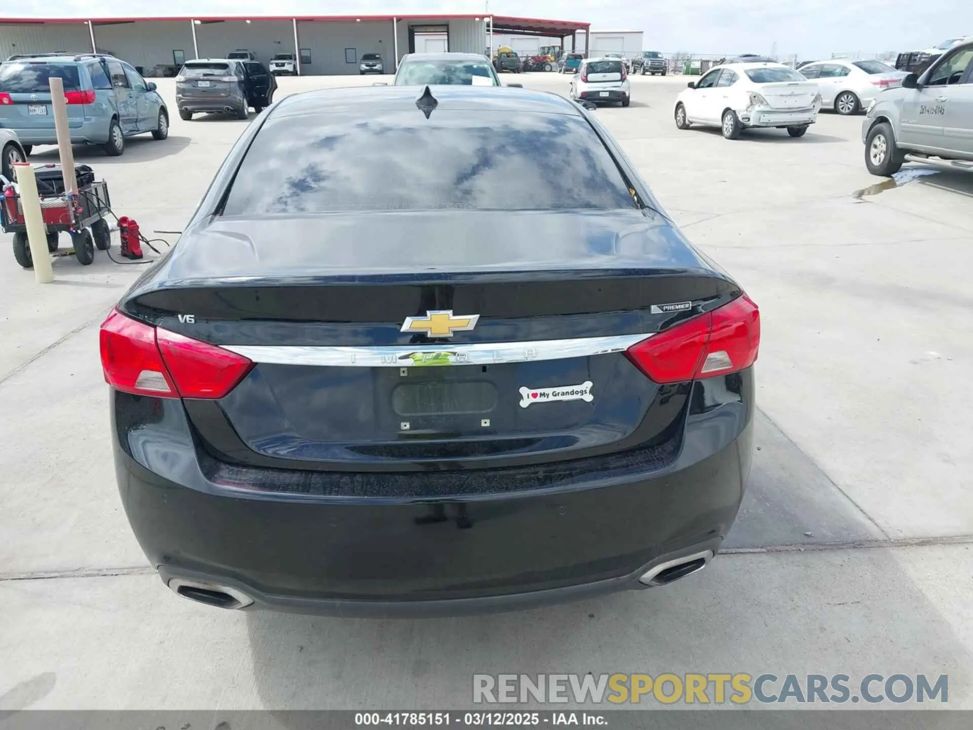 15 Photograph of a damaged car 1G1105S32KU137373 CHEVROLET IMPALA 2019