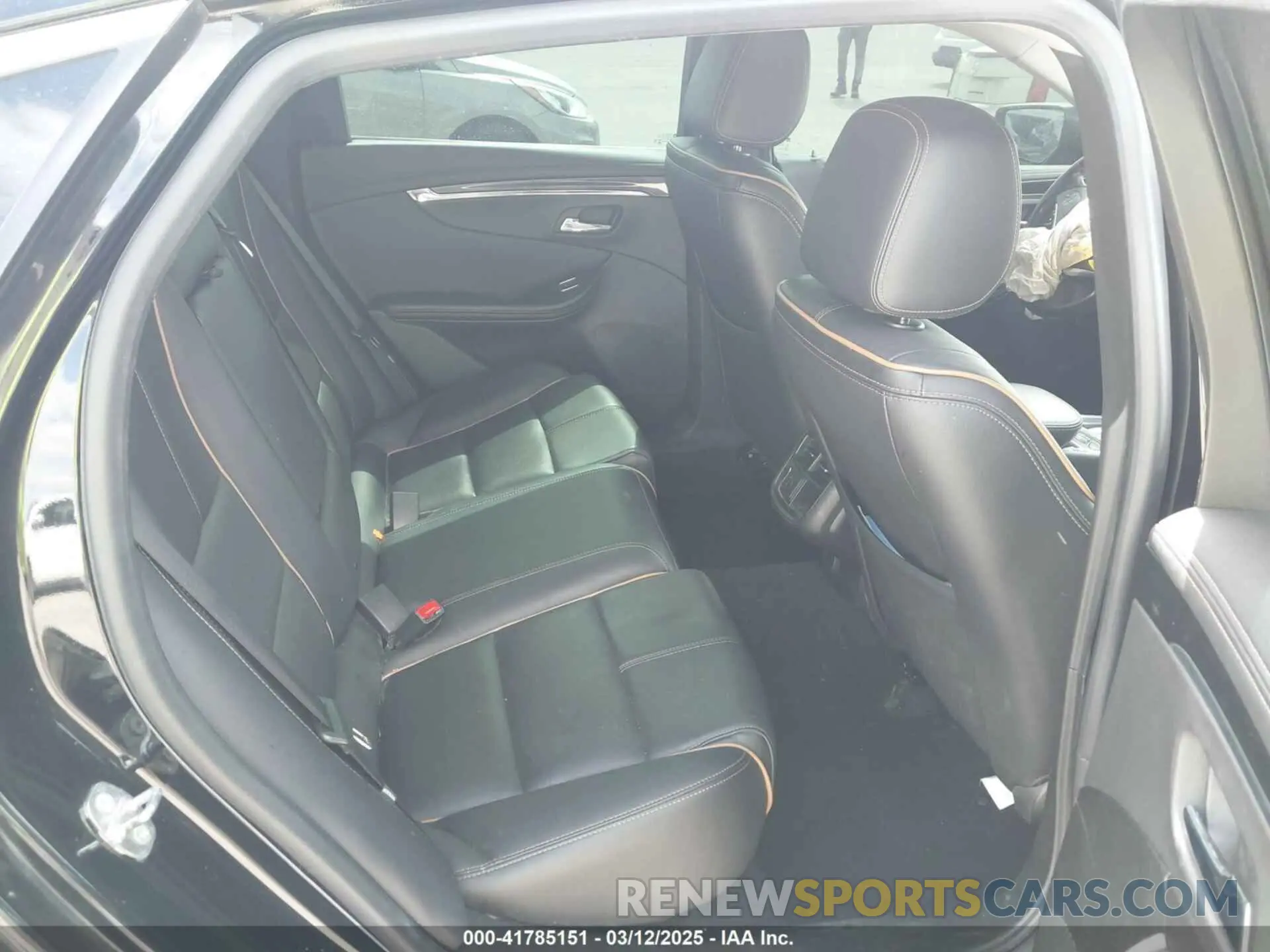 8 Photograph of a damaged car 1G1105S32KU137373 CHEVROLET IMPALA 2019