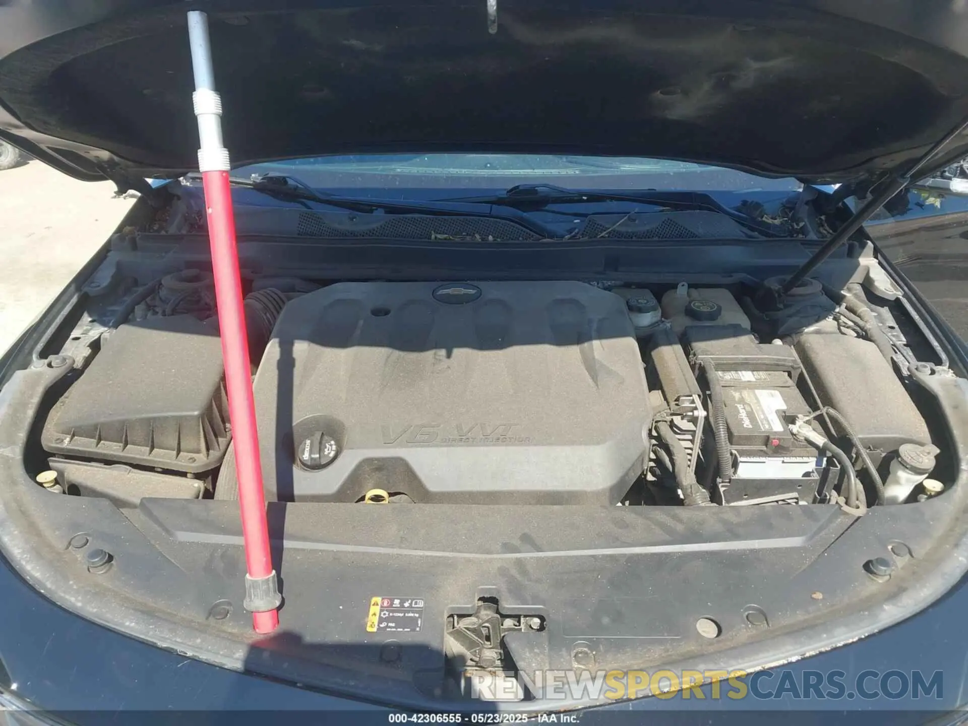 10 Photograph of a damaged car 1G1105S35KU137402 CHEVROLET IMPALA 2019
