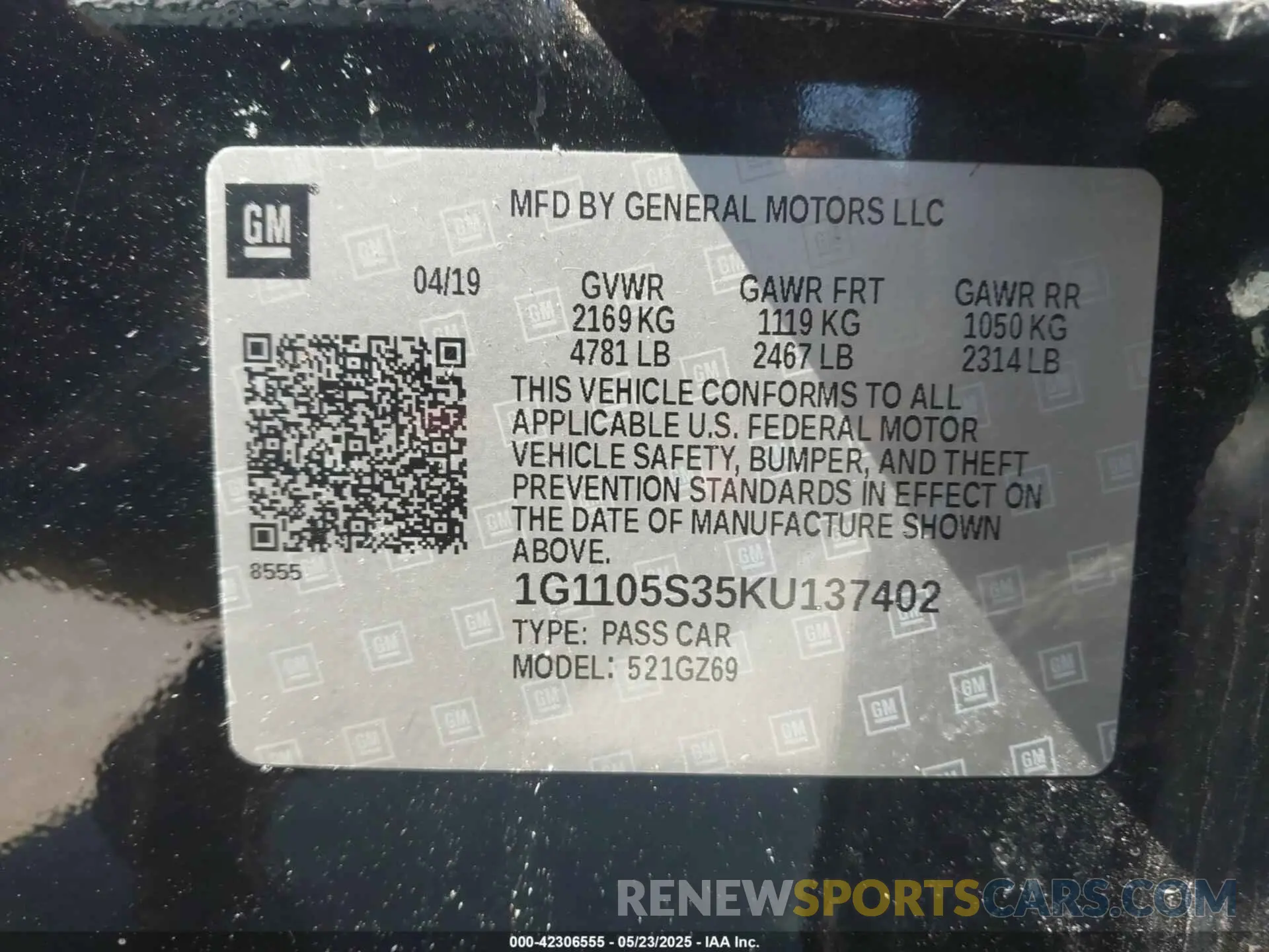 9 Photograph of a damaged car 1G1105S35KU137402 CHEVROLET IMPALA 2019