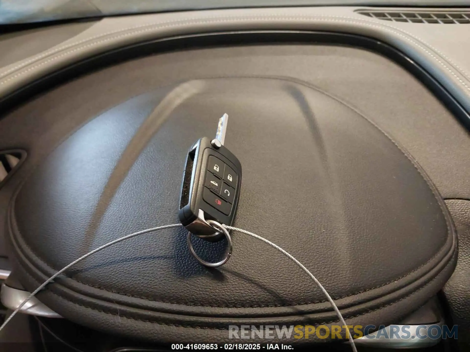 11 Photograph of a damaged car 1G1105S37KU142665 CHEVROLET IMPALA 2019