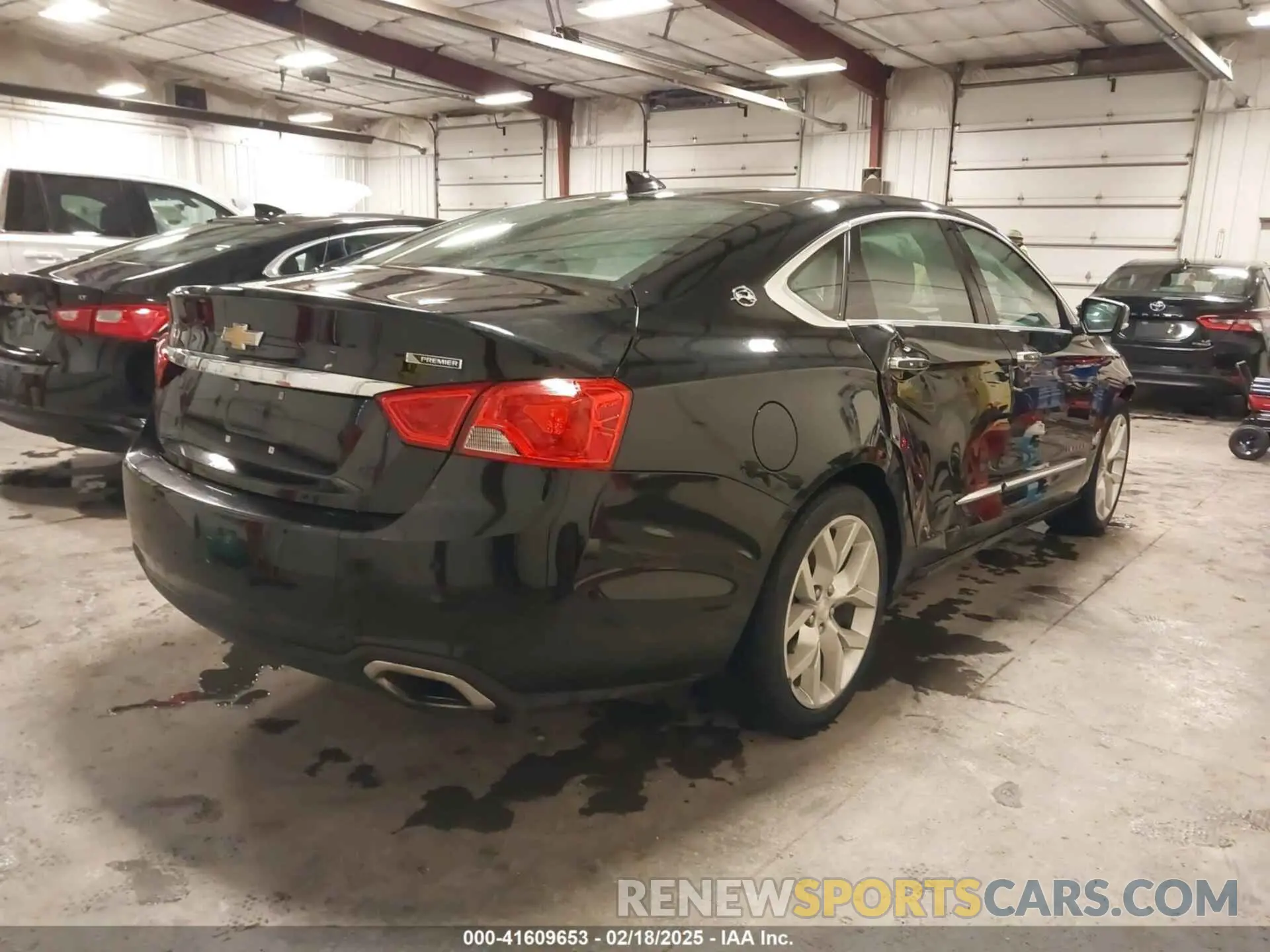 4 Photograph of a damaged car 1G1105S37KU142665 CHEVROLET IMPALA 2019