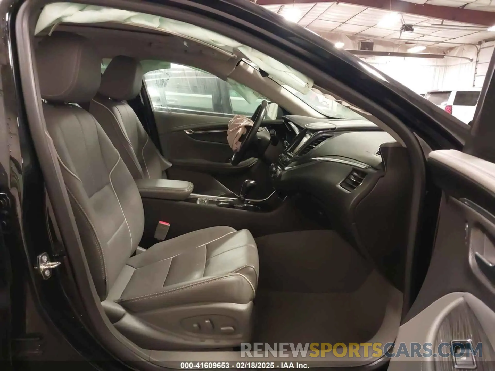 5 Photograph of a damaged car 1G1105S37KU142665 CHEVROLET IMPALA 2019