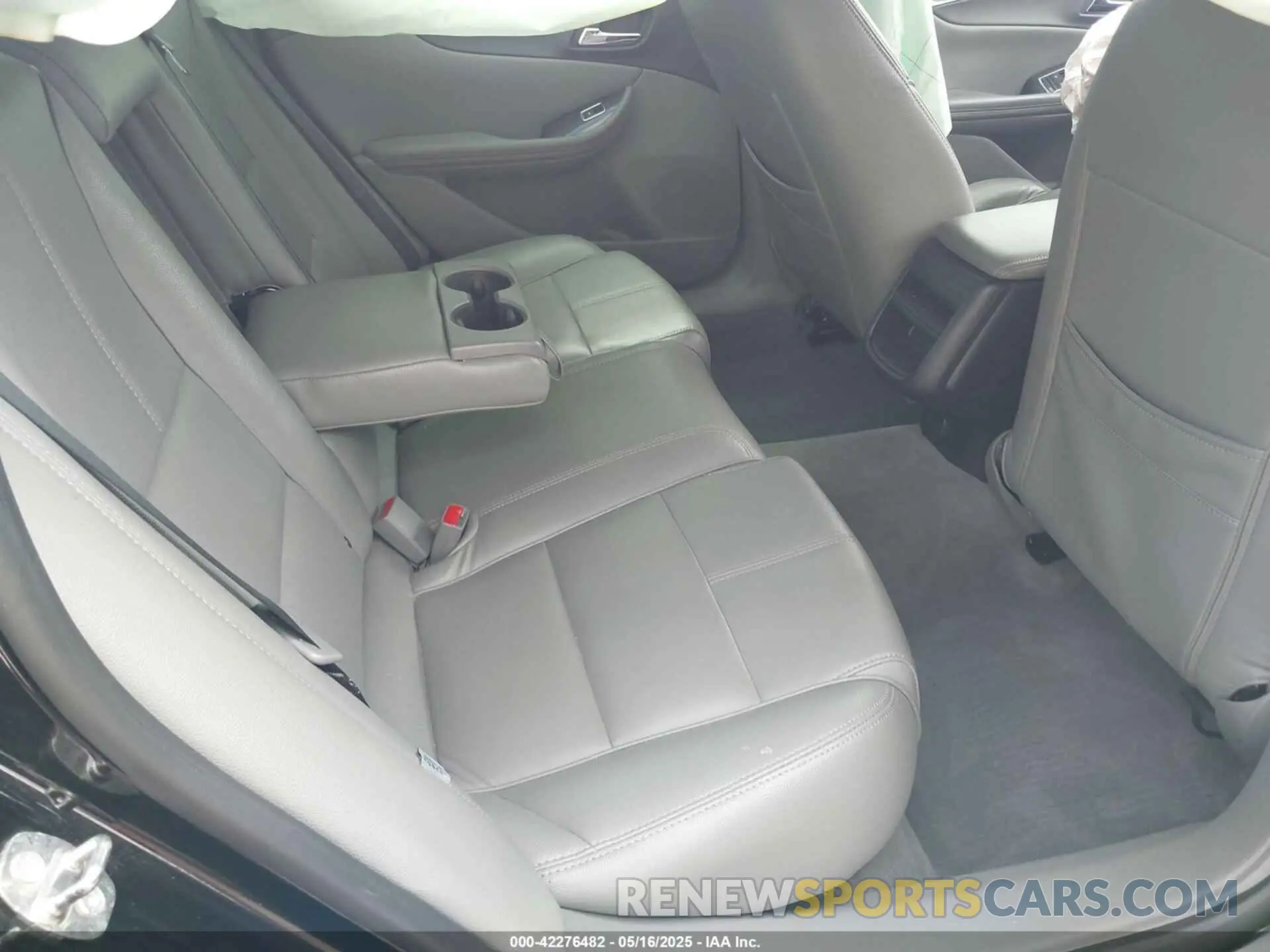 8 Photograph of a damaged car 1G11Y5S38KU146779 CHEVROLET IMPALA 2019