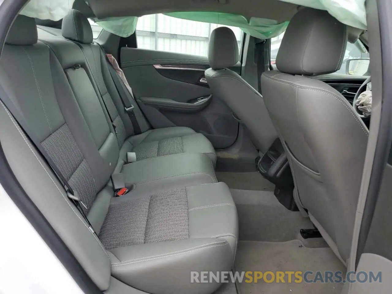 10 Photograph of a damaged car 1G11Y5SA1KU144225 CHEVROLET IMPALA 2019