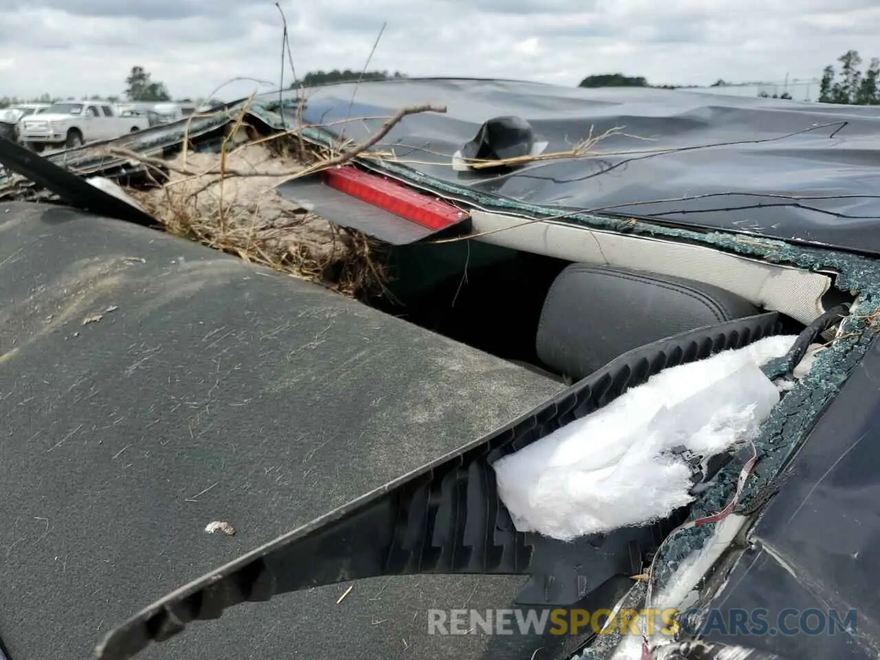10 Photograph of a damaged car 1G11Z5S30KU115569 CHEVROLET IMPALA 2019