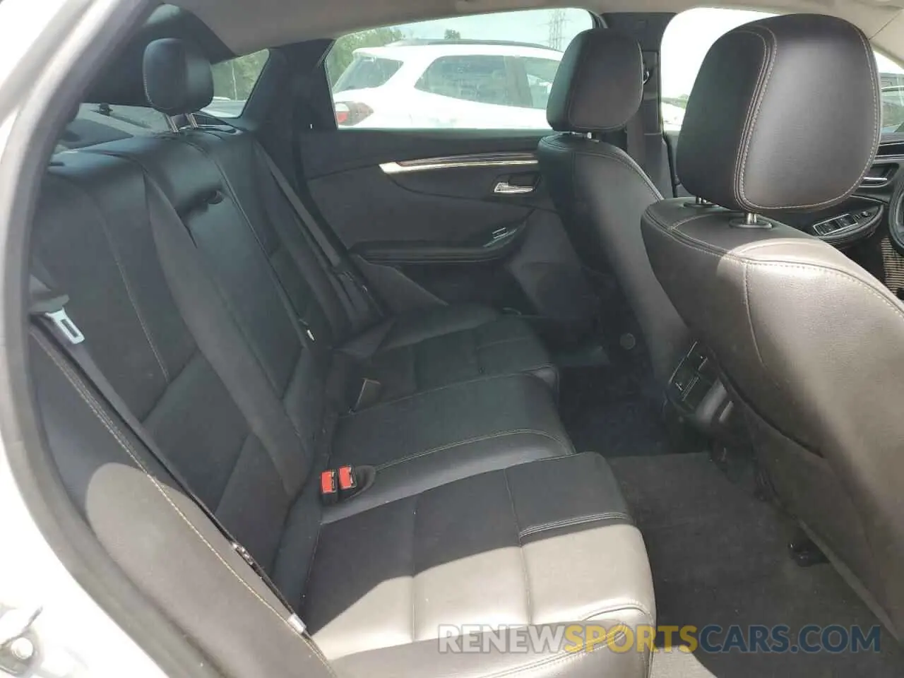 10 Photograph of a damaged car 1G11Z5S39KU139871 CHEVROLET IMPALA 2019