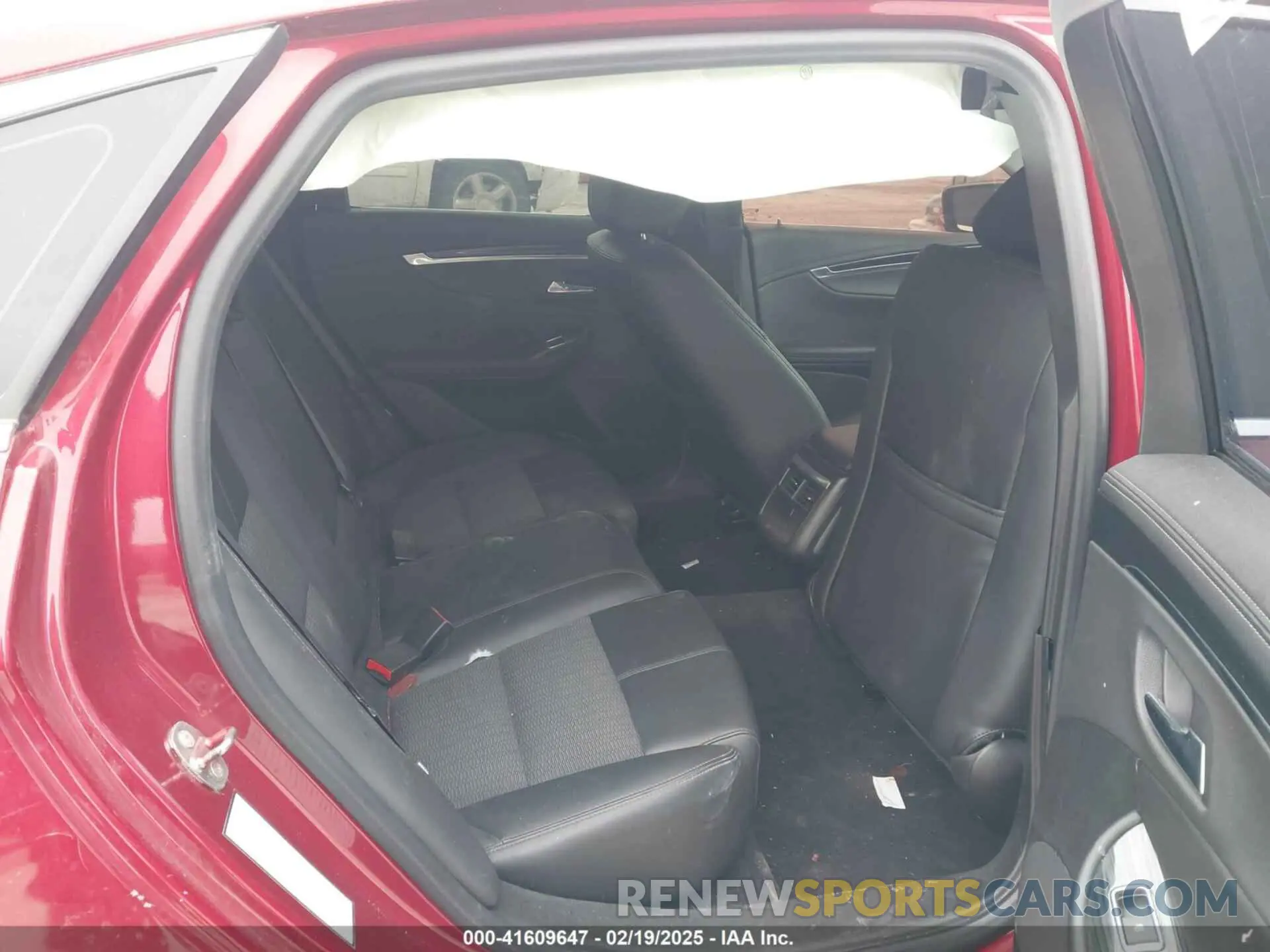 8 Photograph of a damaged car 1G11Z5SA5KU116523 CHEVROLET IMPALA 2019