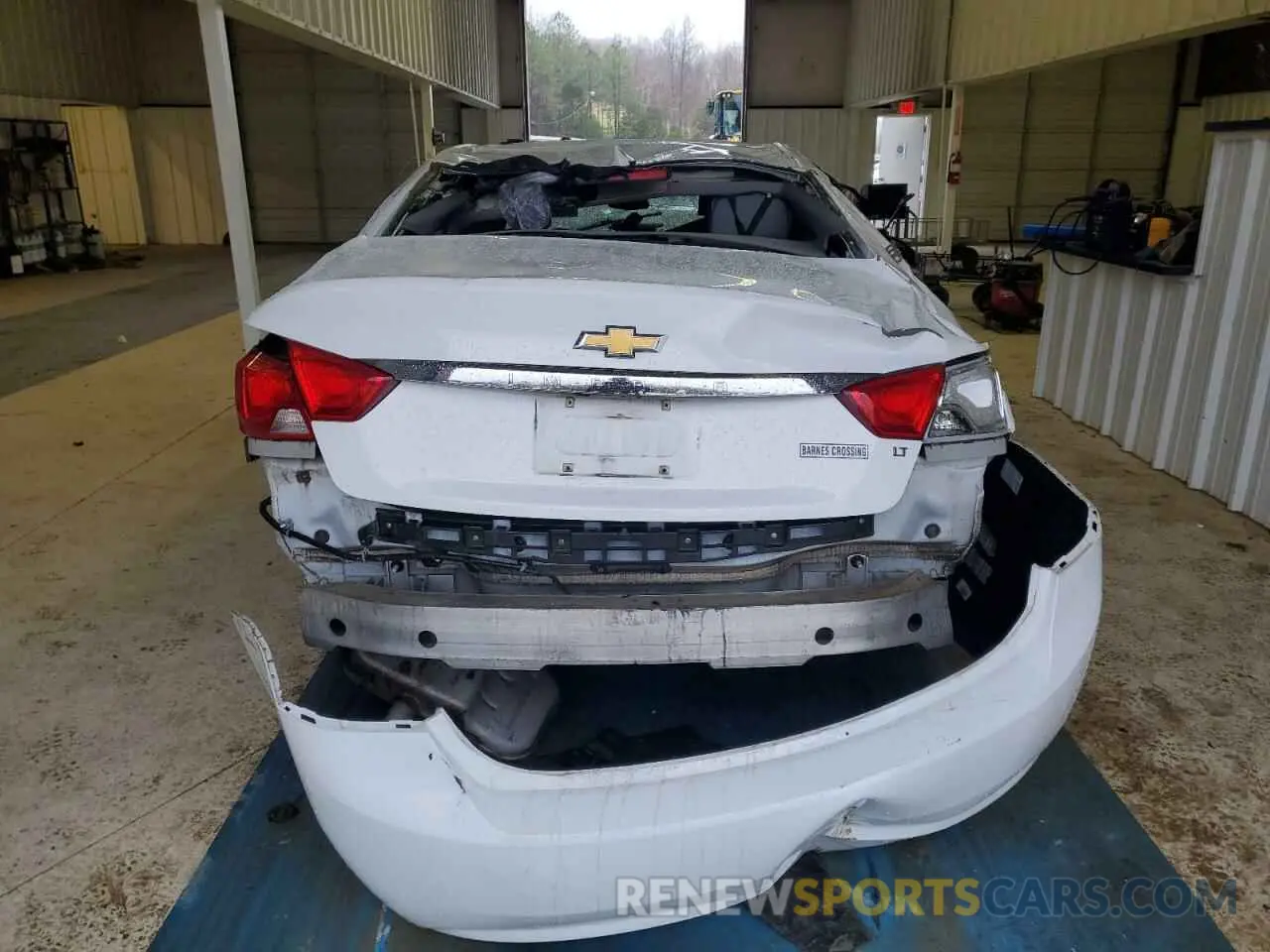 6 Photograph of a damaged car 1G11Z5SA5KU136139 CHEVROLET IMPALA 2019