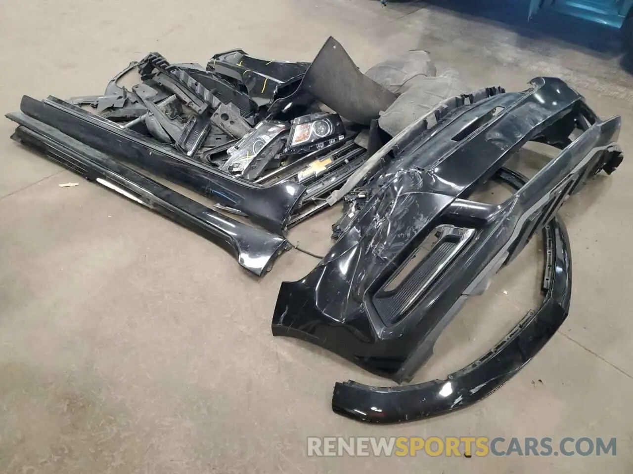 12 Photograph of a damaged car 1G11Z5SA6KU135436 CHEVROLET IMPALA 2019