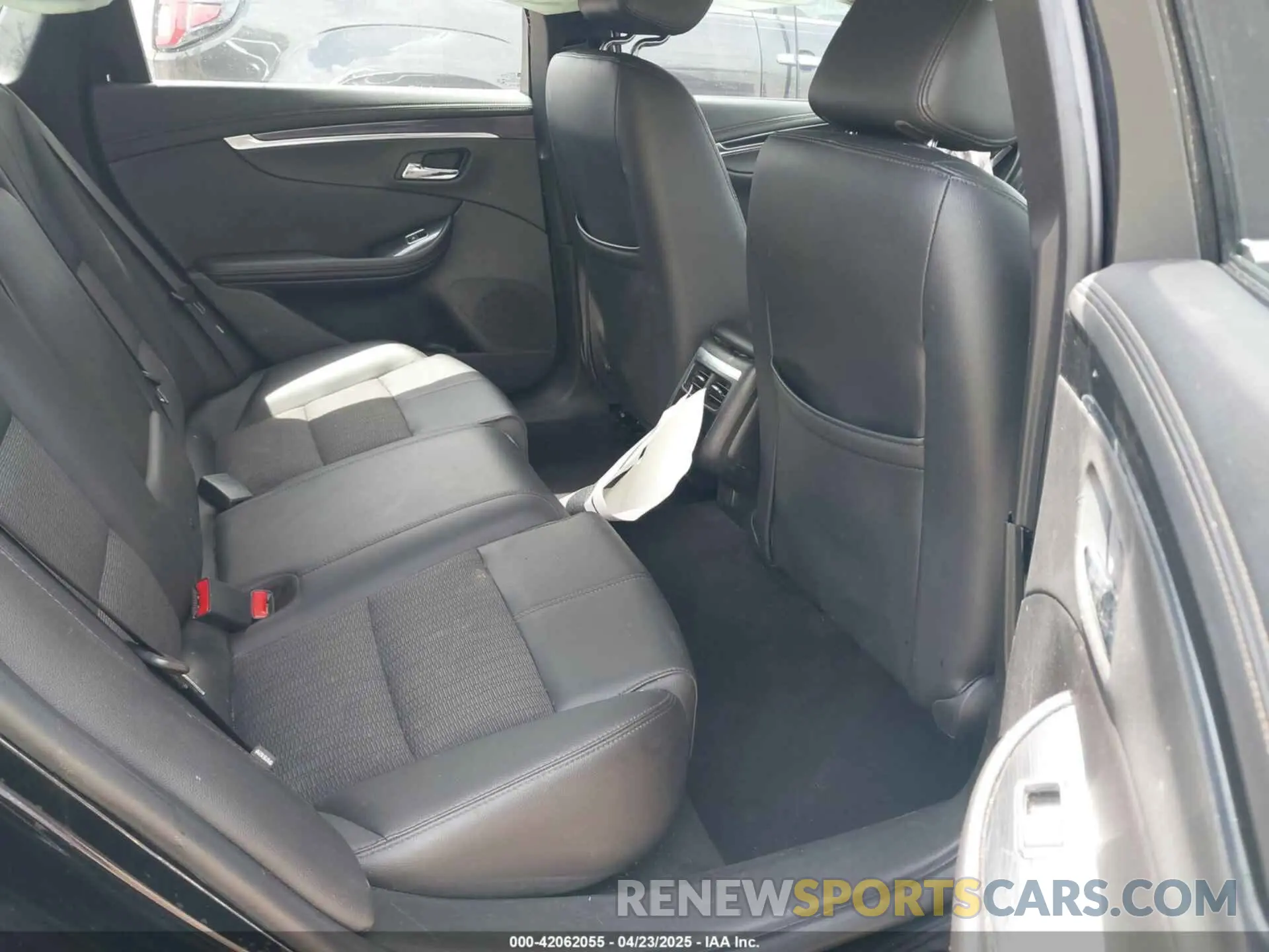 8 Photograph of a damaged car 1G11Z5SA7KU140791 CHEVROLET IMPALA 2019