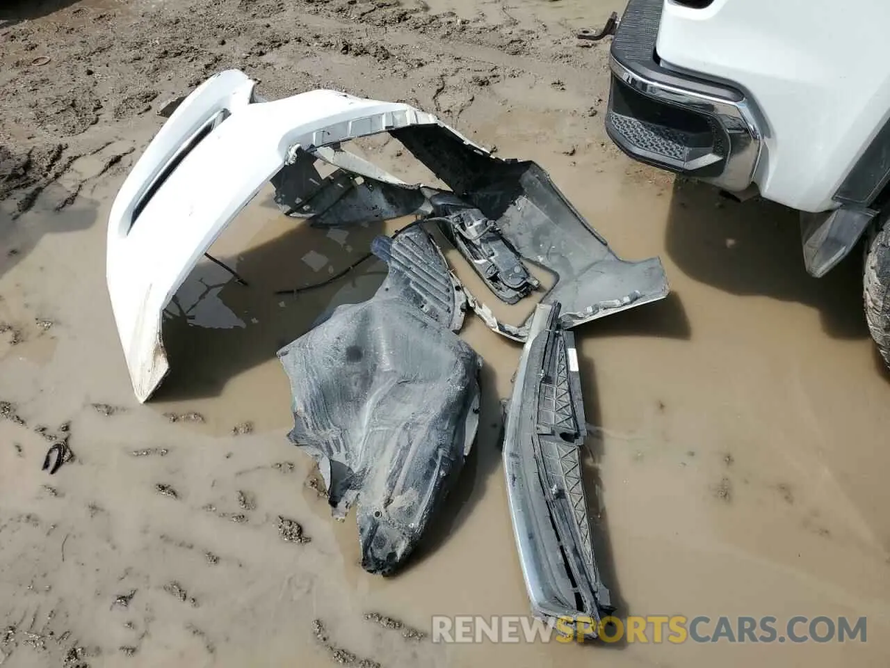 12 Photograph of a damaged car 1G11Z5SA8KU117410 CHEVROLET IMPALA 2019