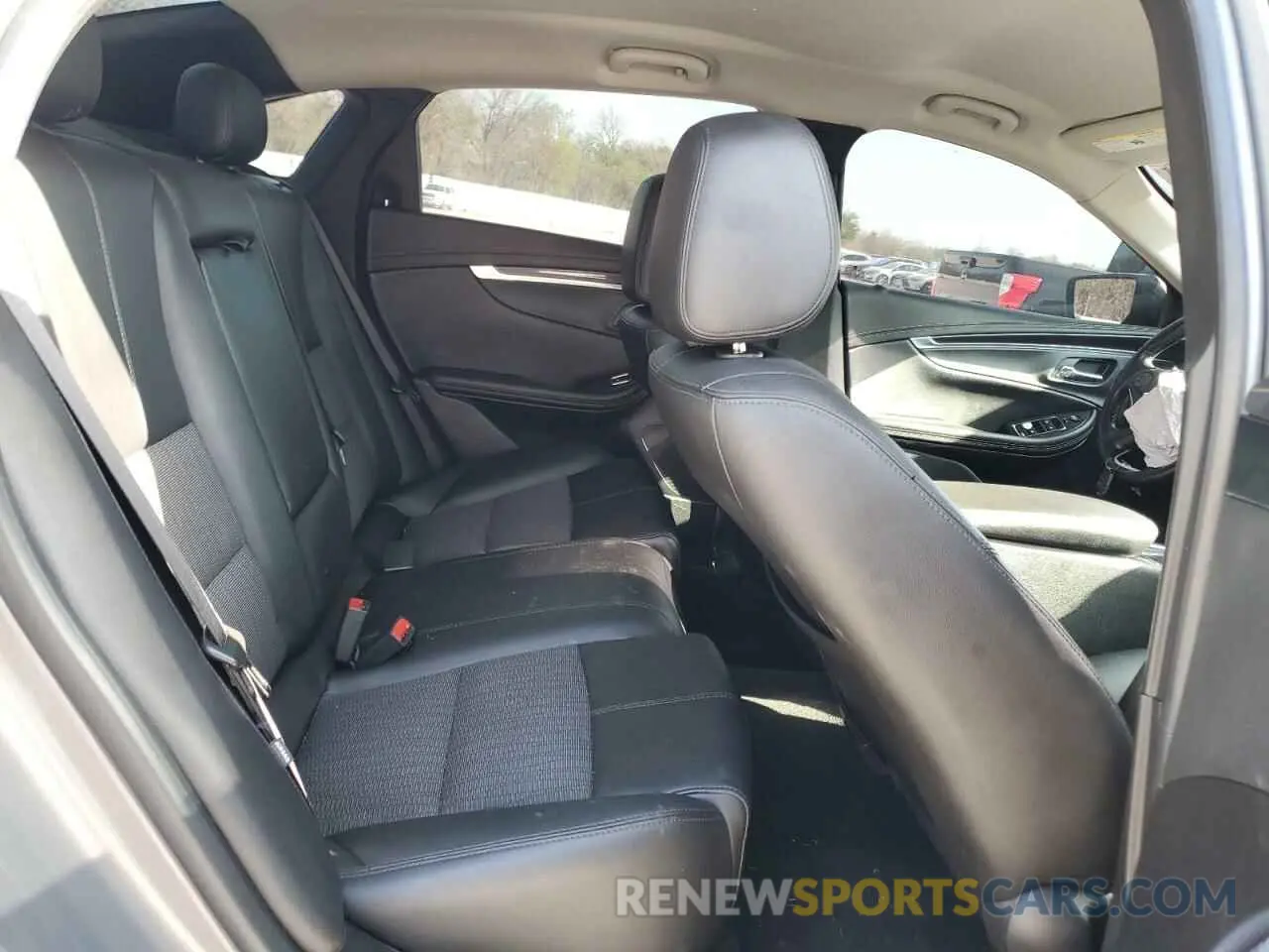 11 Photograph of a damaged car 1G11Z5SA9KU132109 CHEVROLET IMPALA 2019