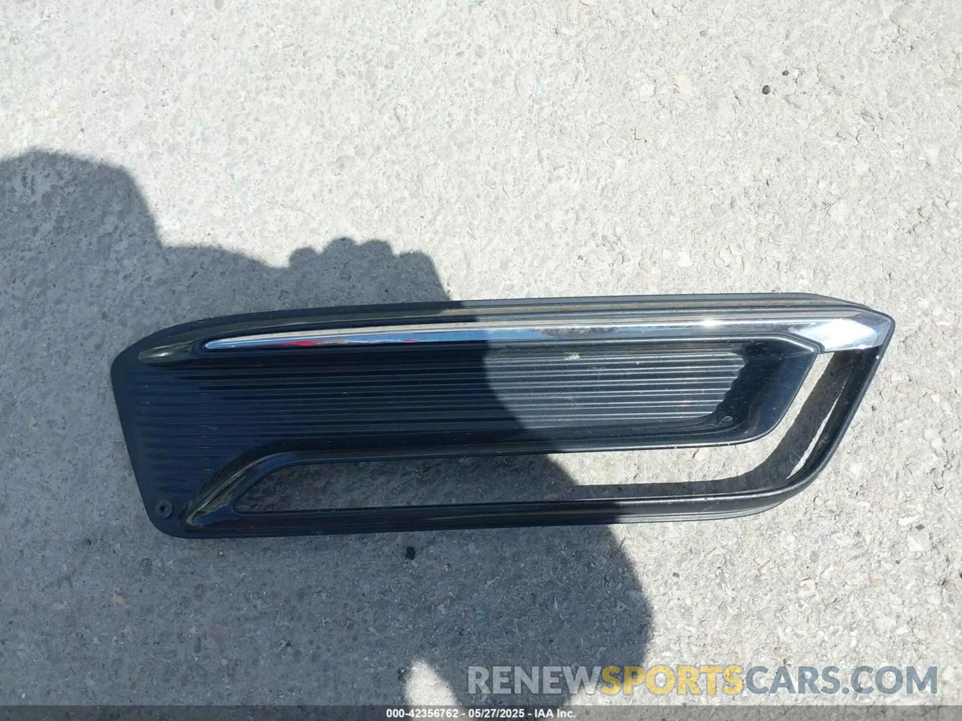 12 Photograph of a damaged car 1G11Z5SA9KU132174 CHEVROLET IMPALA 2019