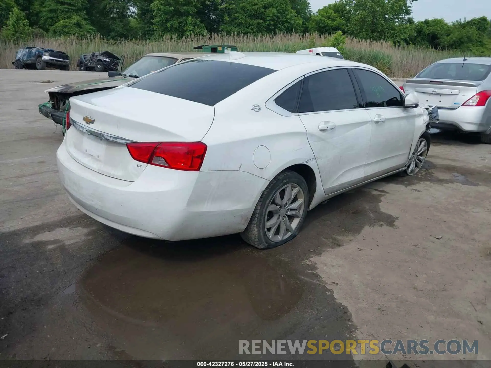 4 Photograph of a damaged car 1G11Z5SA9KU134023 CHEVROLET IMPALA 2019