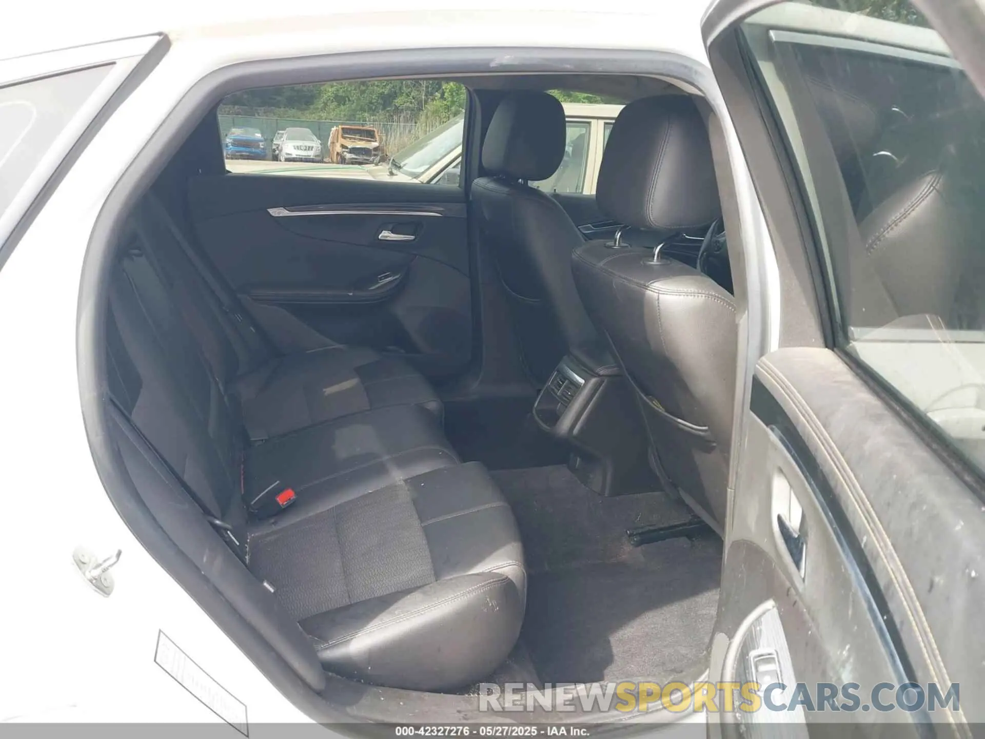 8 Photograph of a damaged car 1G11Z5SA9KU134023 CHEVROLET IMPALA 2019