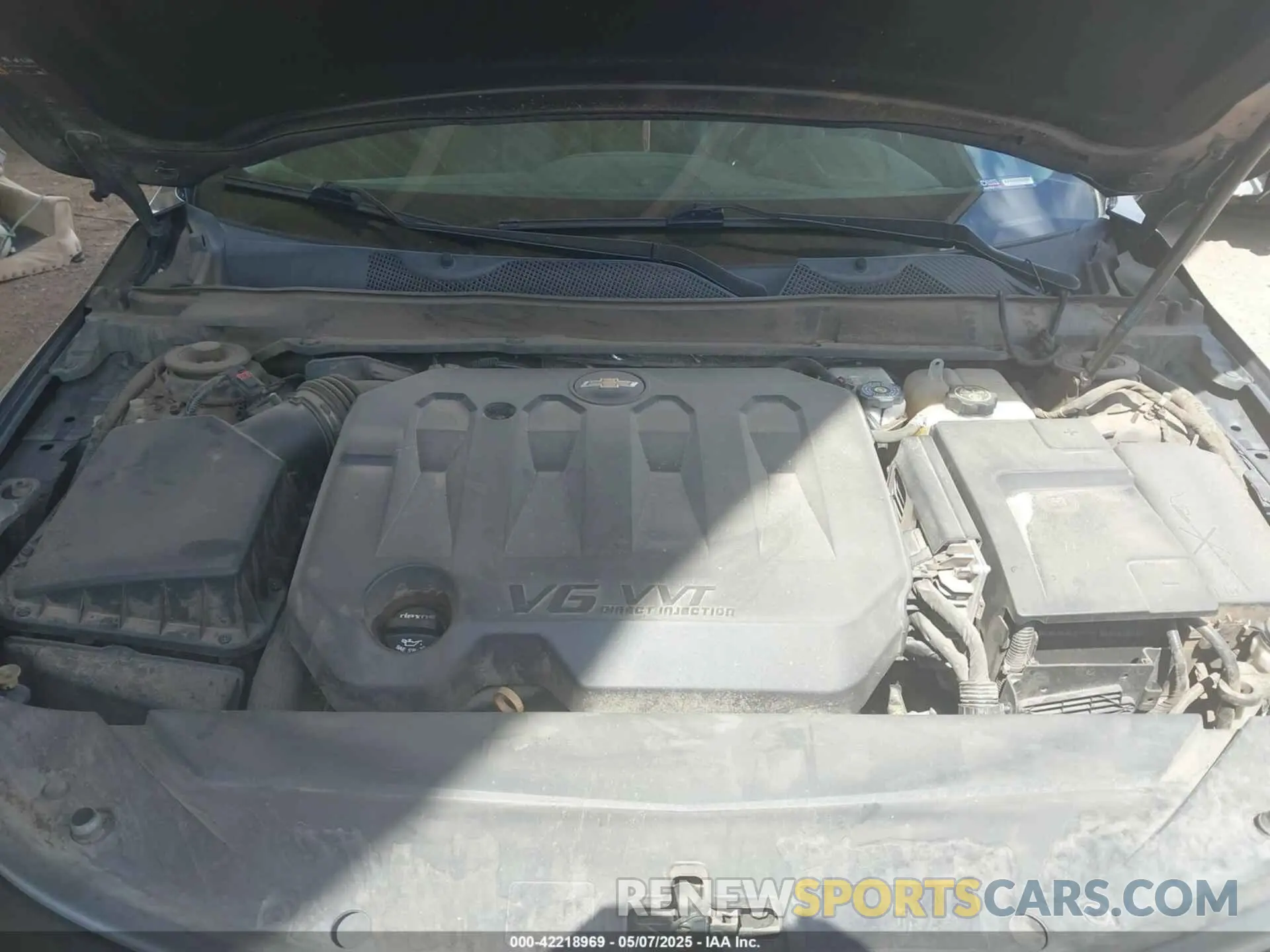 10 Photograph of a damaged car 2G1105S30K9109696 CHEVROLET IMPALA 2019