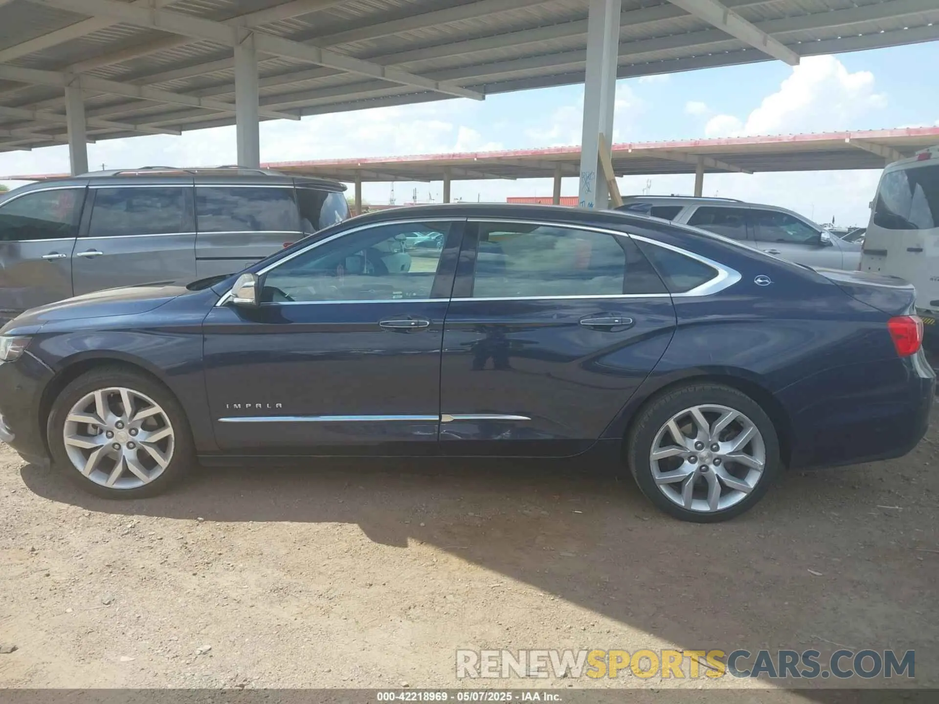 13 Photograph of a damaged car 2G1105S30K9109696 CHEVROLET IMPALA 2019