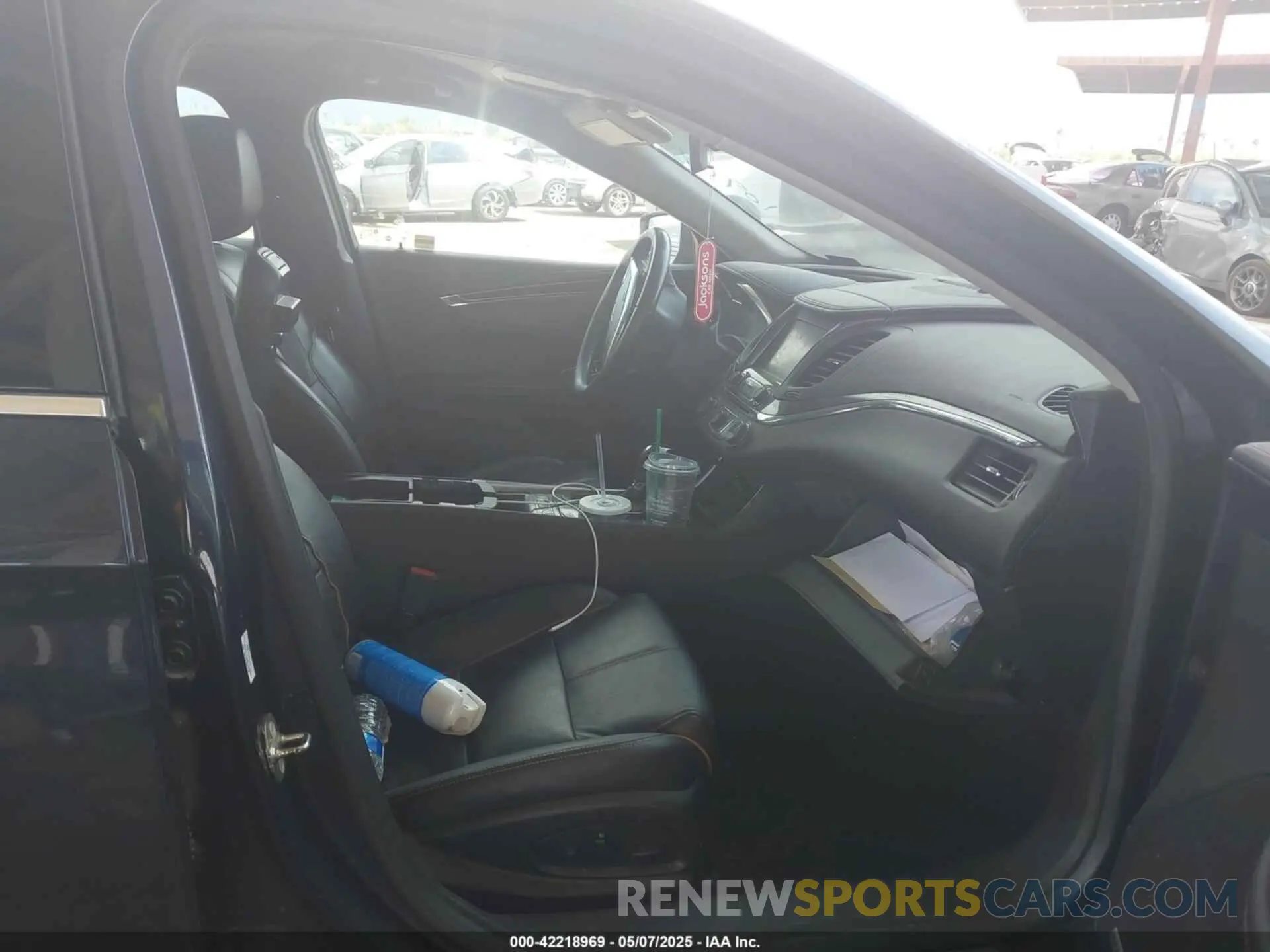 5 Photograph of a damaged car 2G1105S30K9109696 CHEVROLET IMPALA 2019