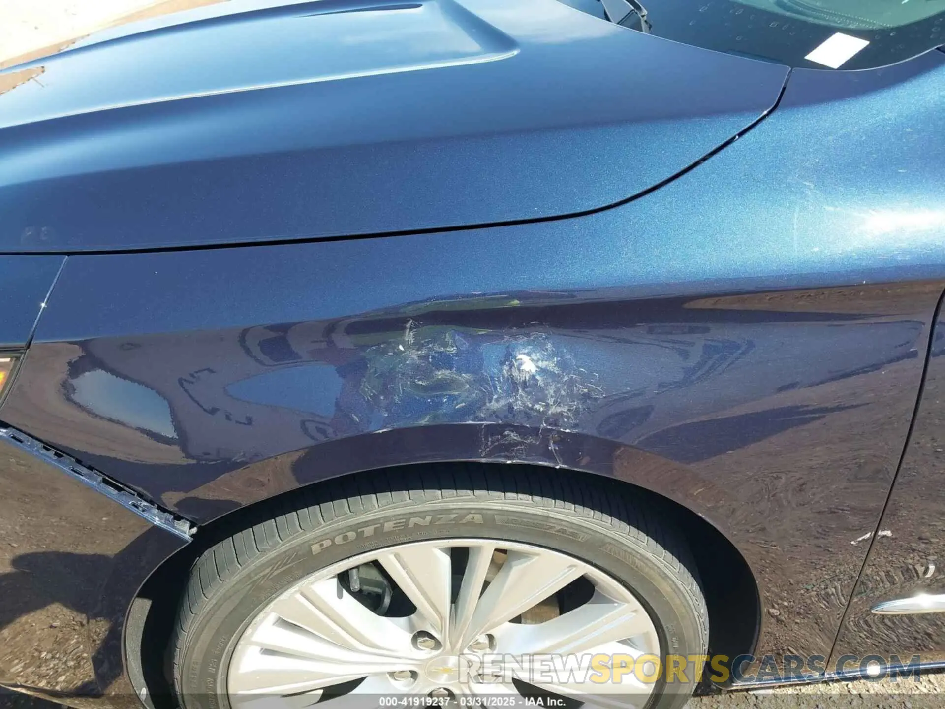 17 Photograph of a damaged car 2G1105S30K9128233 CHEVROLET IMPALA 2019