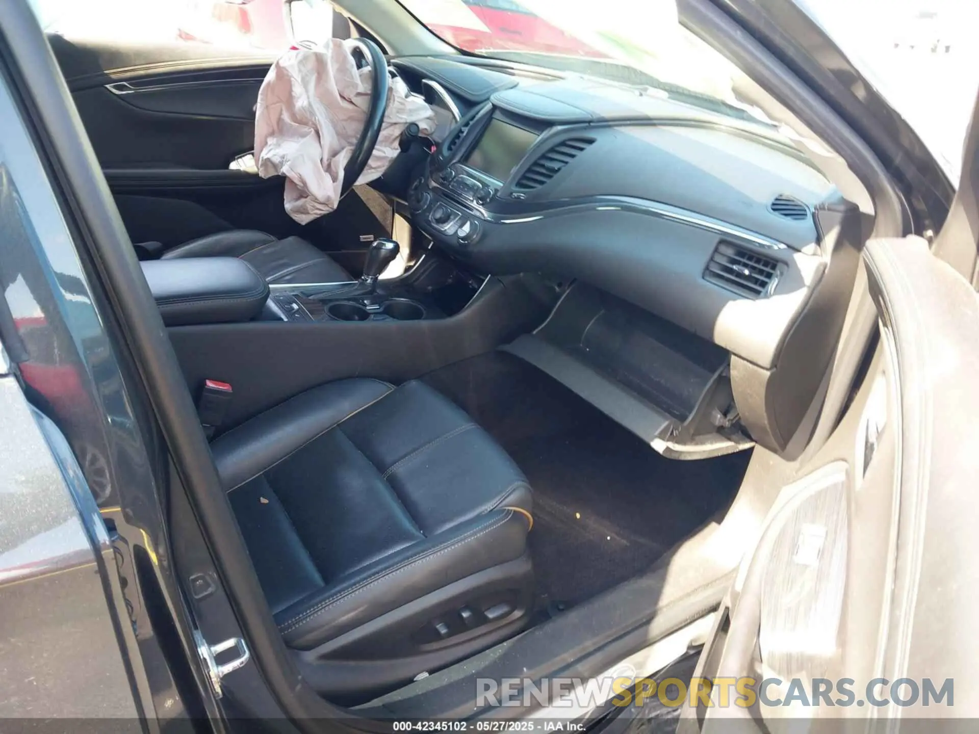 5 Photograph of a damaged car 2G1105S31K9126362 CHEVROLET IMPALA 2019