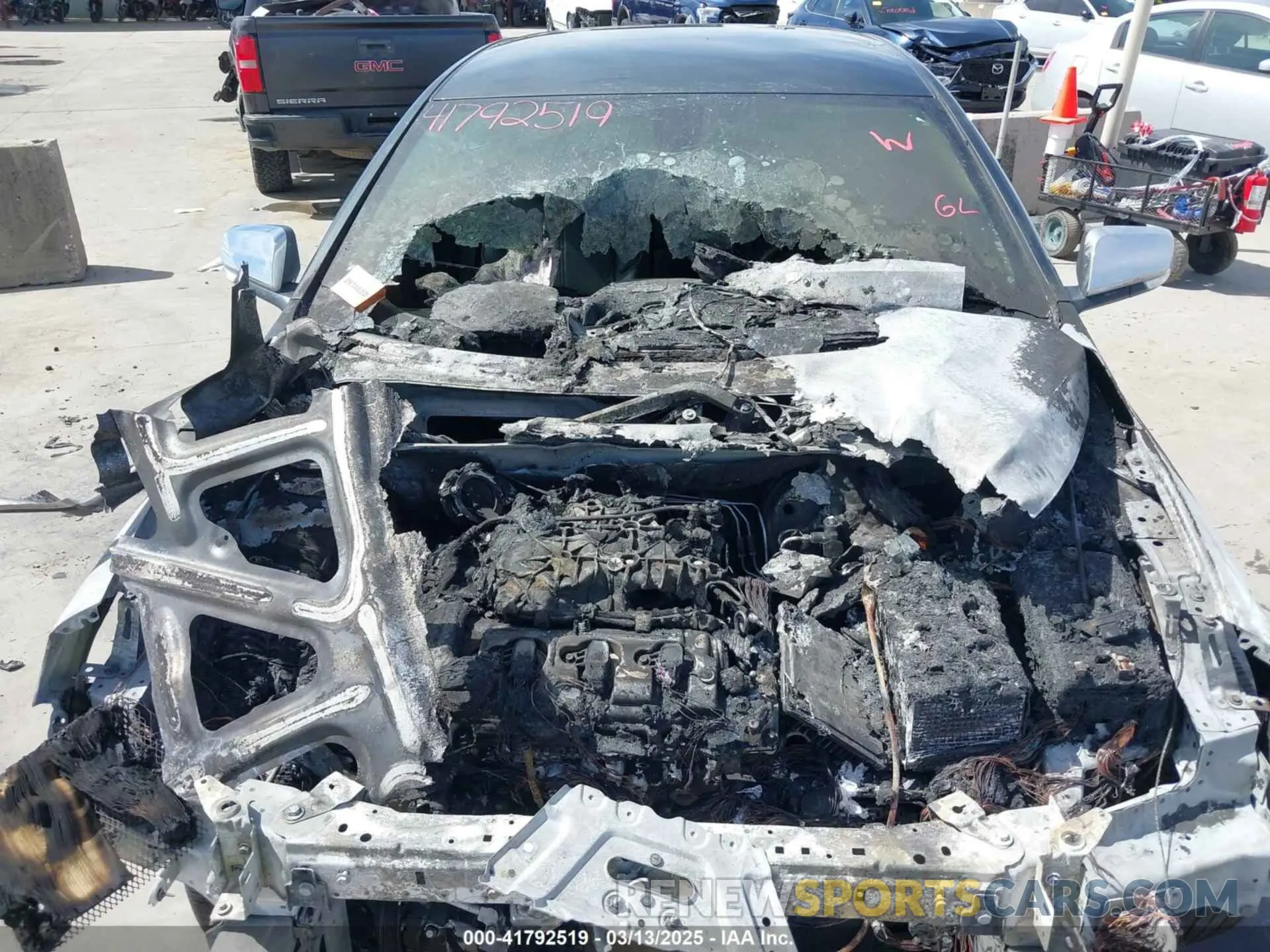 10 Photograph of a damaged car 2G1105S34K9111211 CHEVROLET IMPALA 2019