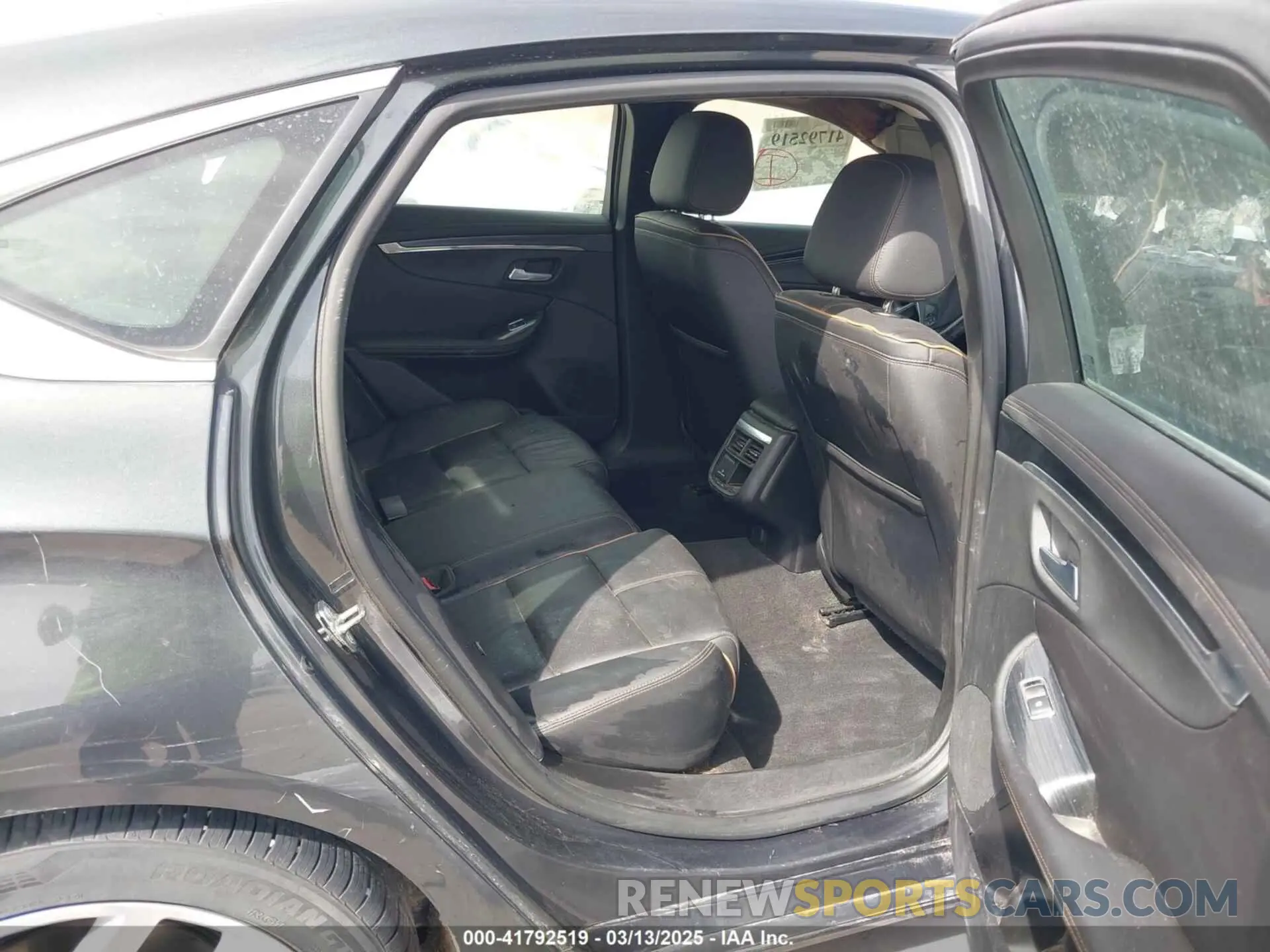 8 Photograph of a damaged car 2G1105S34K9111211 CHEVROLET IMPALA 2019