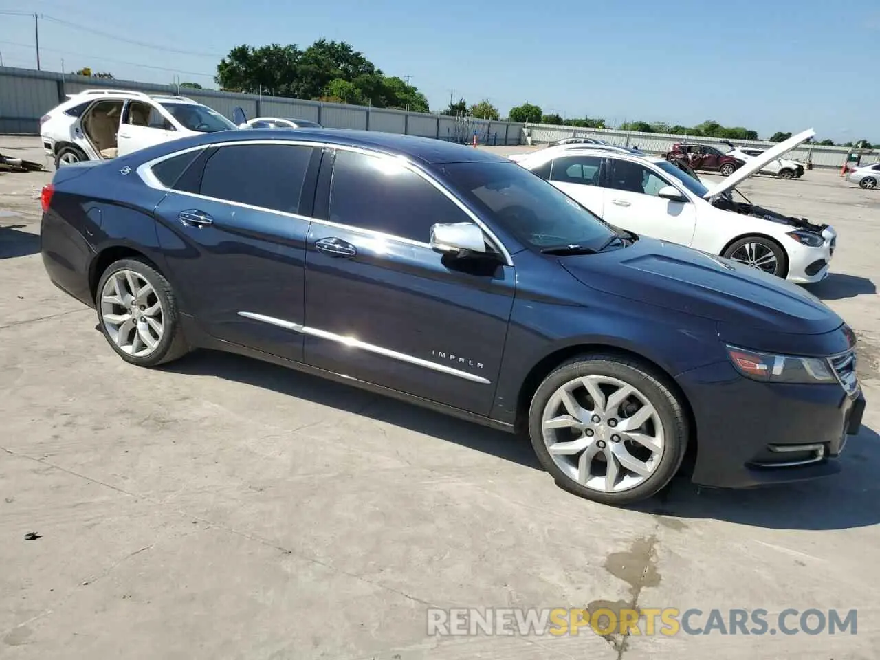 4 Photograph of a damaged car 2G1105S37K9106889 CHEVROLET IMPALA 2019