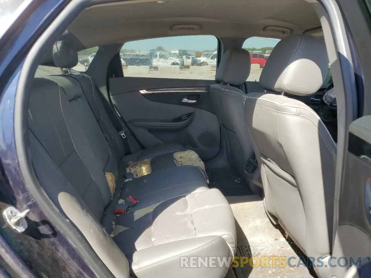 10 Photograph of a damaged car 2G1105S39K9117568 CHEVROLET IMPALA 2019