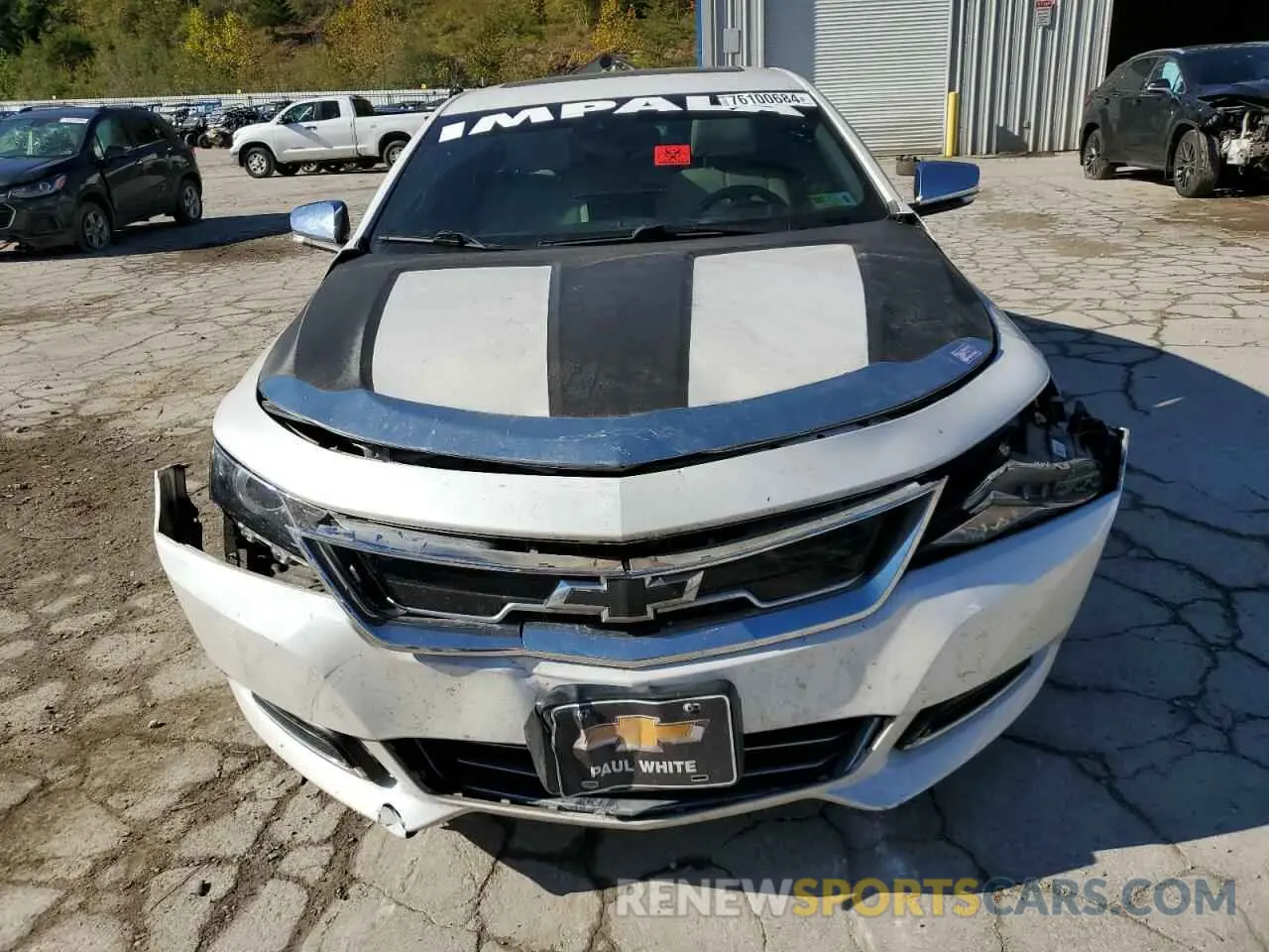 5 Photograph of a damaged car 2G1105S39K9128067 CHEVROLET IMPALA 2019
