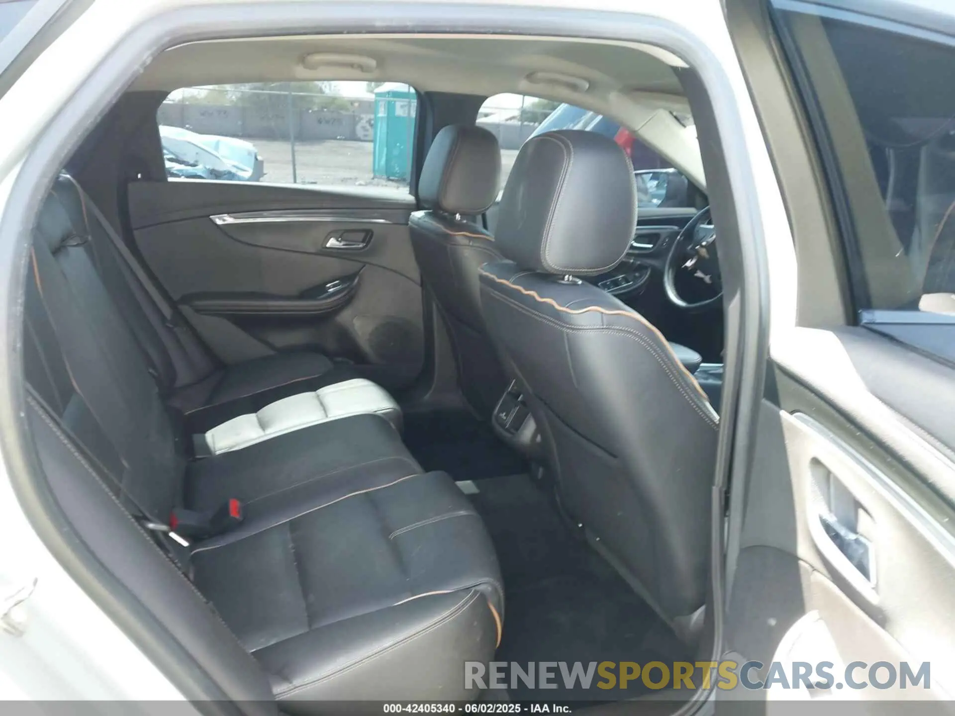8 Photograph of a damaged car 2G1105S3XK9134542 CHEVROLET IMPALA 2019