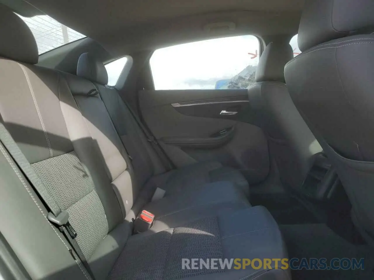 10 Photograph of a damaged car 2G11Y5S34K9122332 CHEVROLET IMPALA 2019