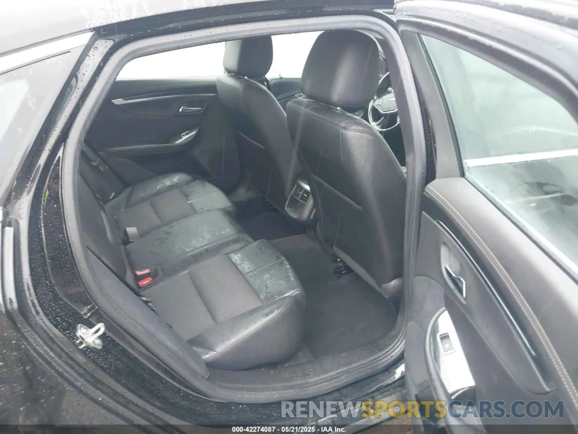 8 Photograph of a damaged car 2G11Z5S30K9119229 CHEVROLET IMPALA 2019
