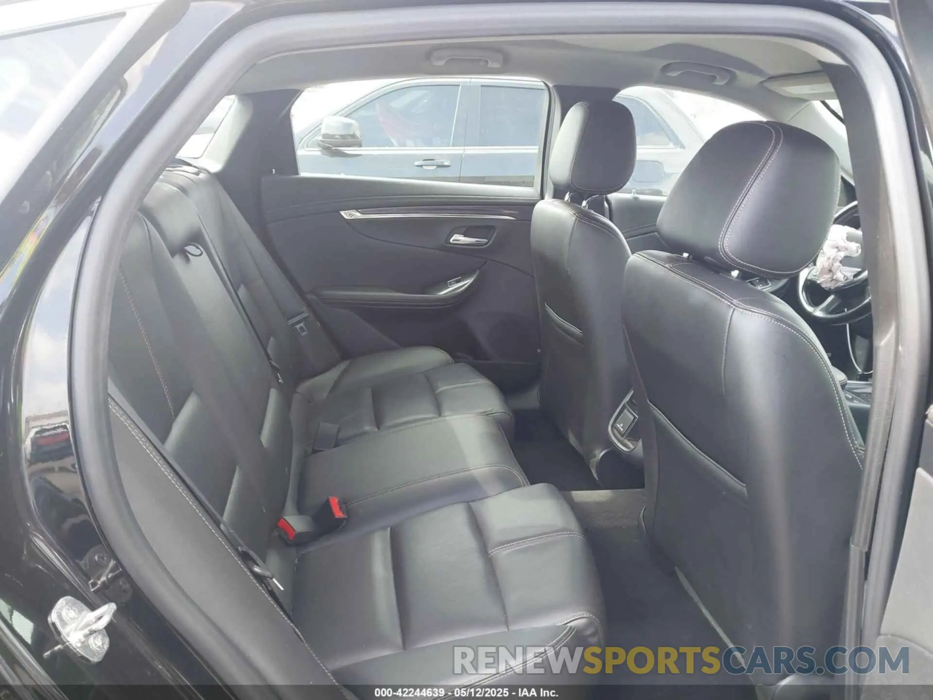 8 Photograph of a damaged car 2G11Z5S31K9121023 CHEVROLET IMPALA 2019