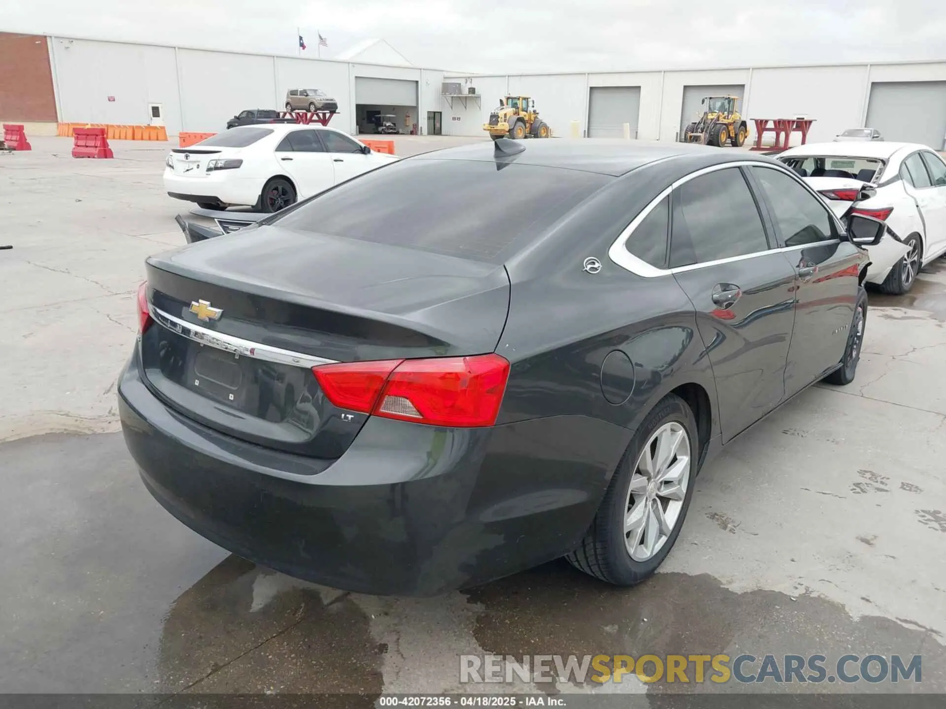 4 Photograph of a damaged car 2G11Z5S32K9117353 CHEVROLET IMPALA 2019