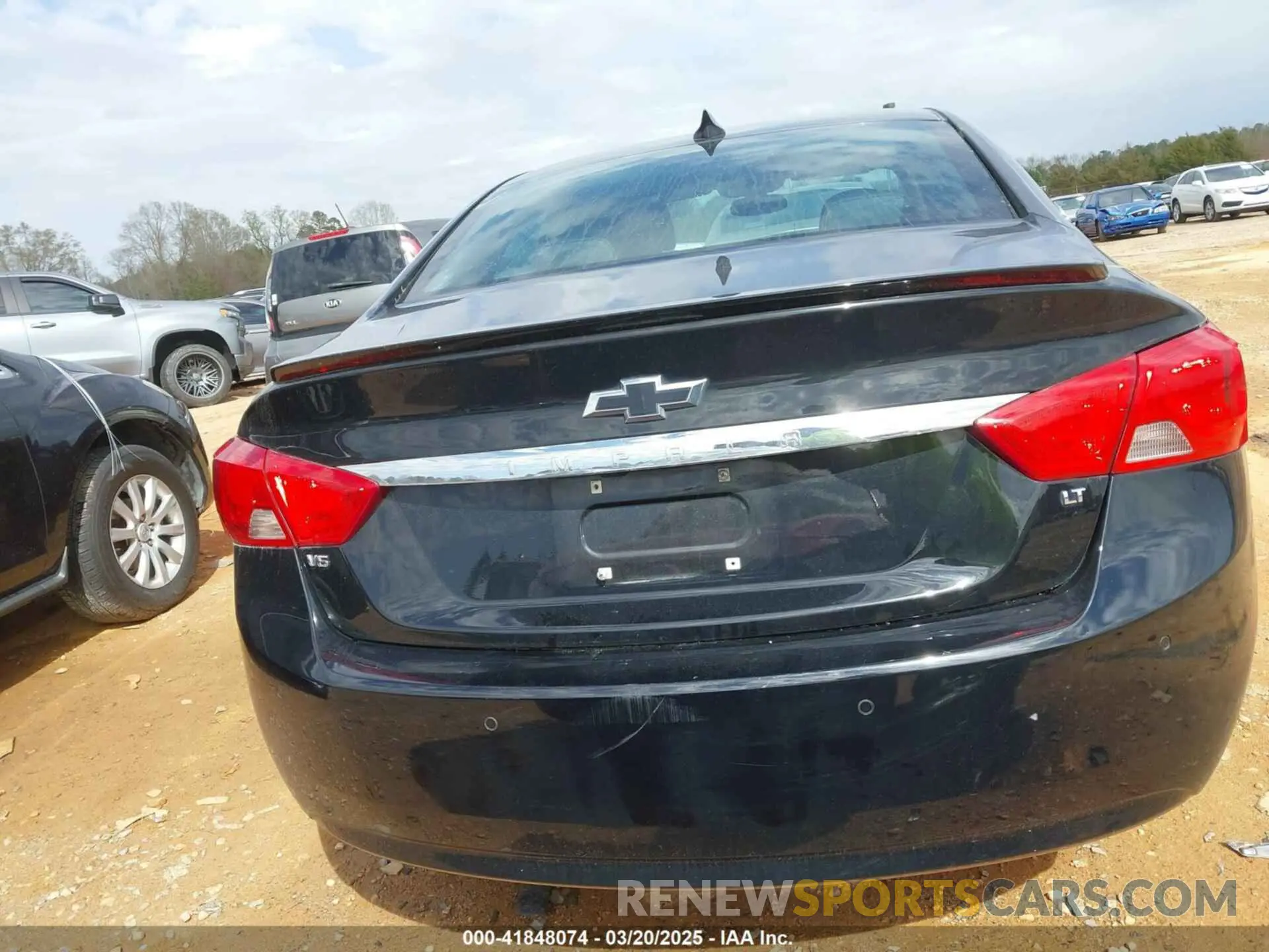 17 Photograph of a damaged car 2G11Z5S32K9129986 CHEVROLET IMPALA 2019