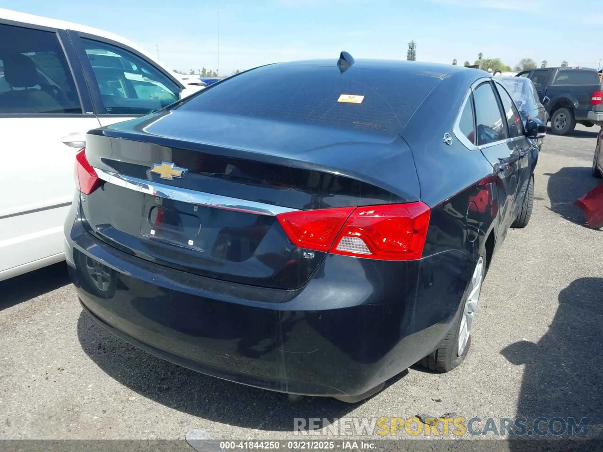 4 Photograph of a damaged car 2G11Z5S32K9134315 CHEVROLET IMPALA 2019