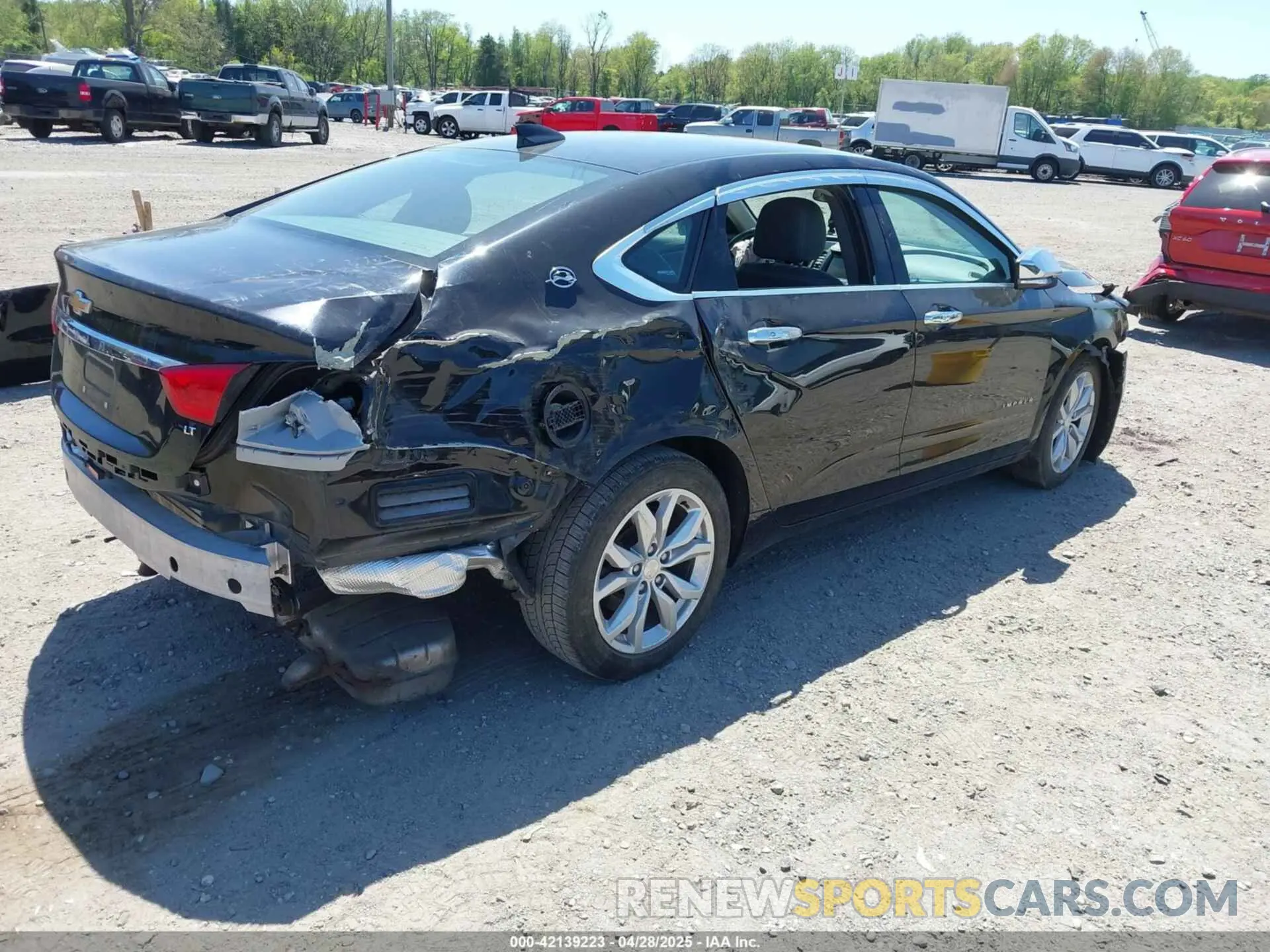 4 Photograph of a damaged car 2G11Z5S33K9103669 CHEVROLET IMPALA 2019